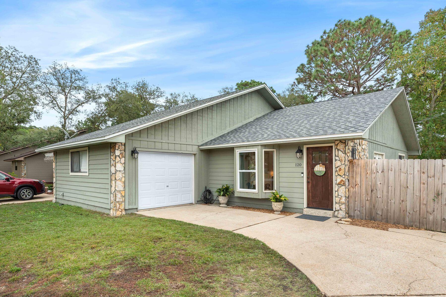 32 7th Avenue 120