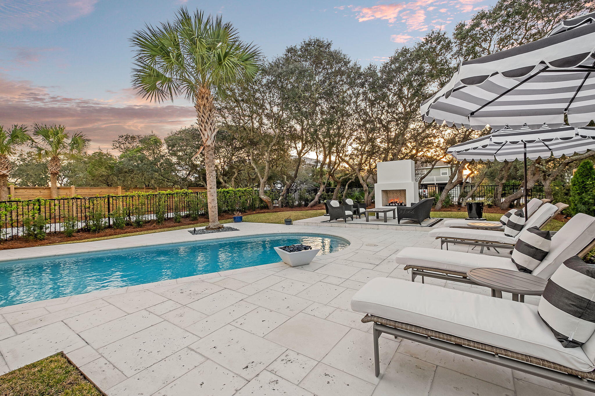 27 Whitesands Drive