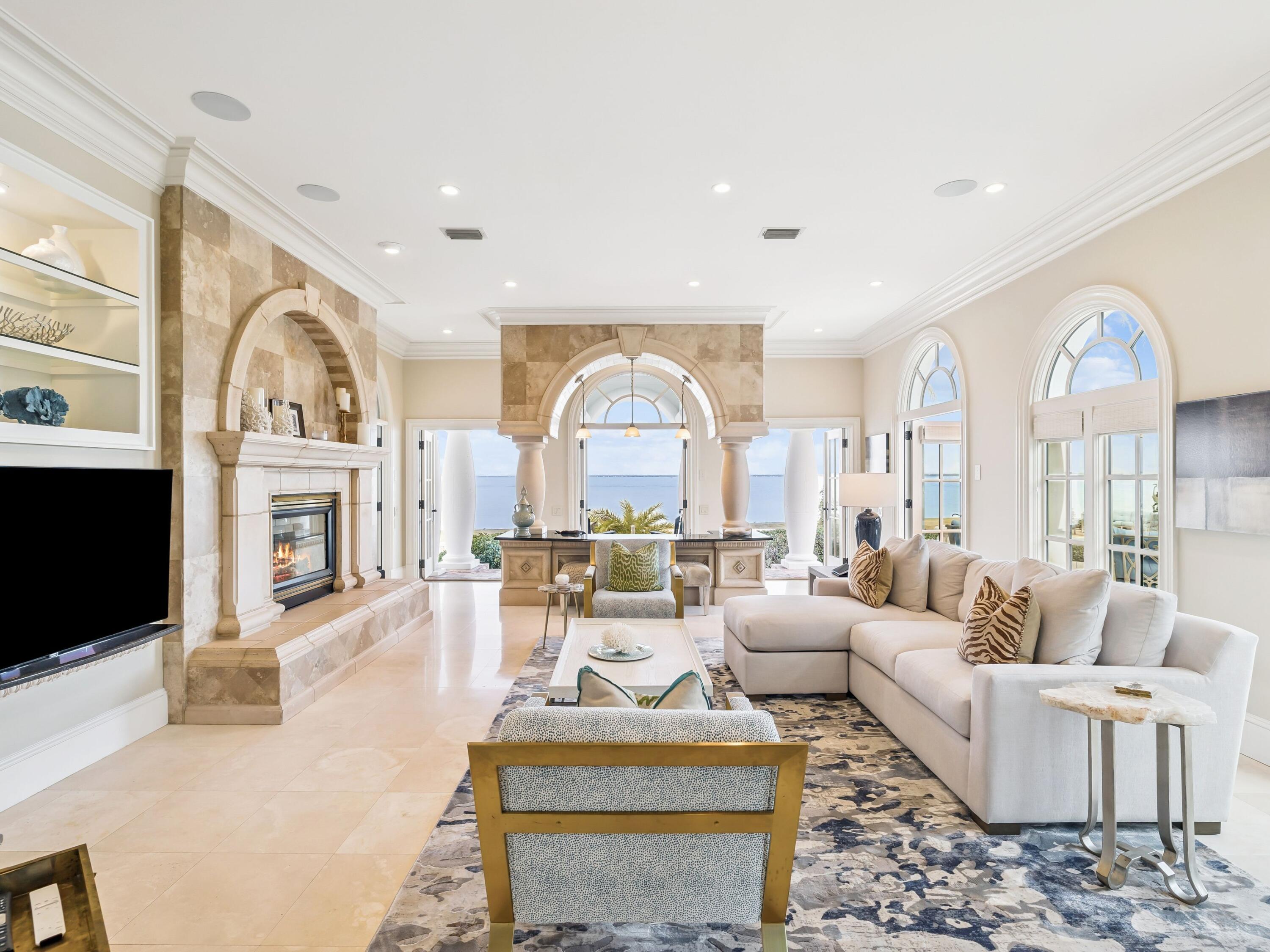 400 Coleman Point