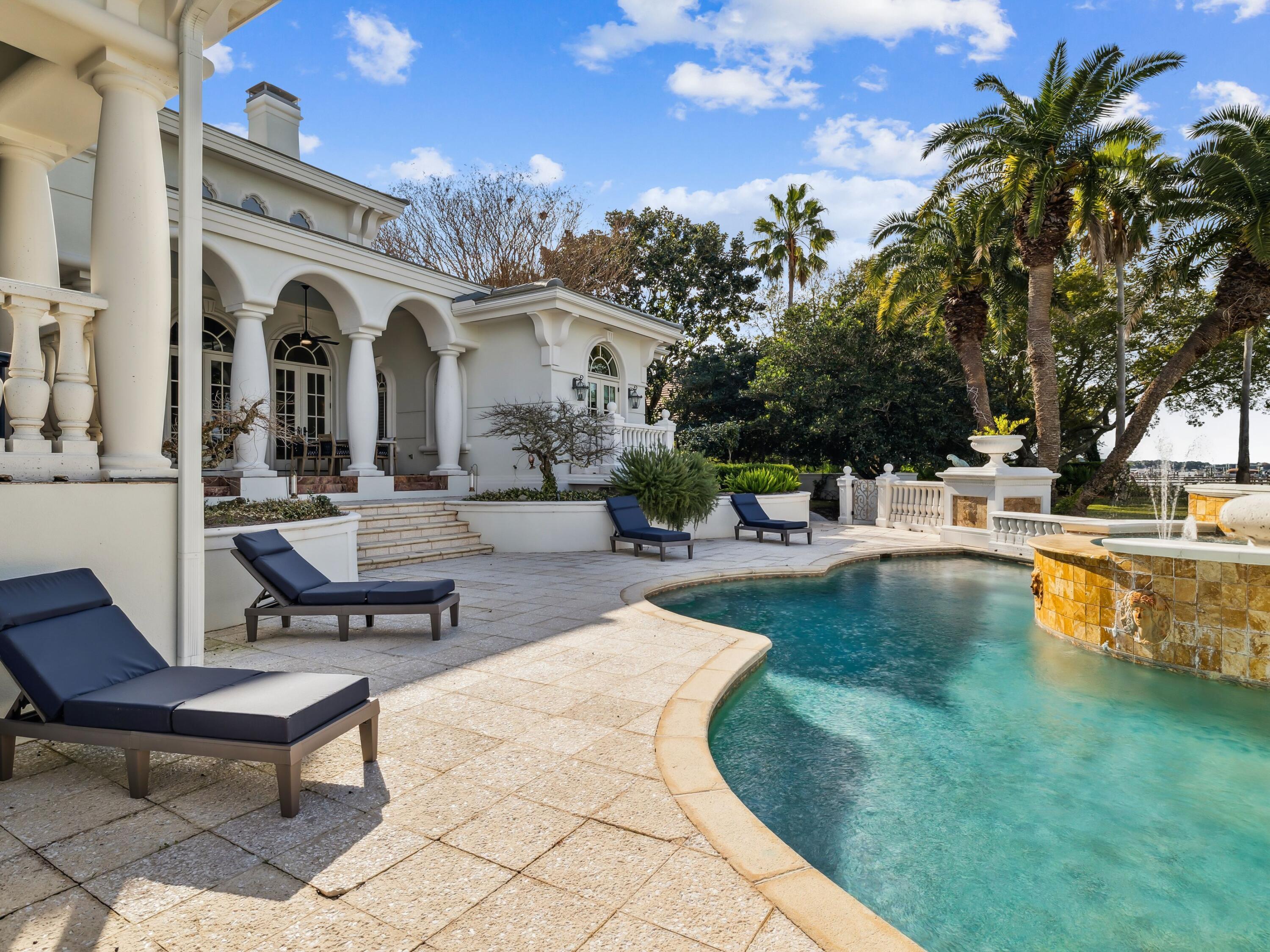 400 Coleman Point