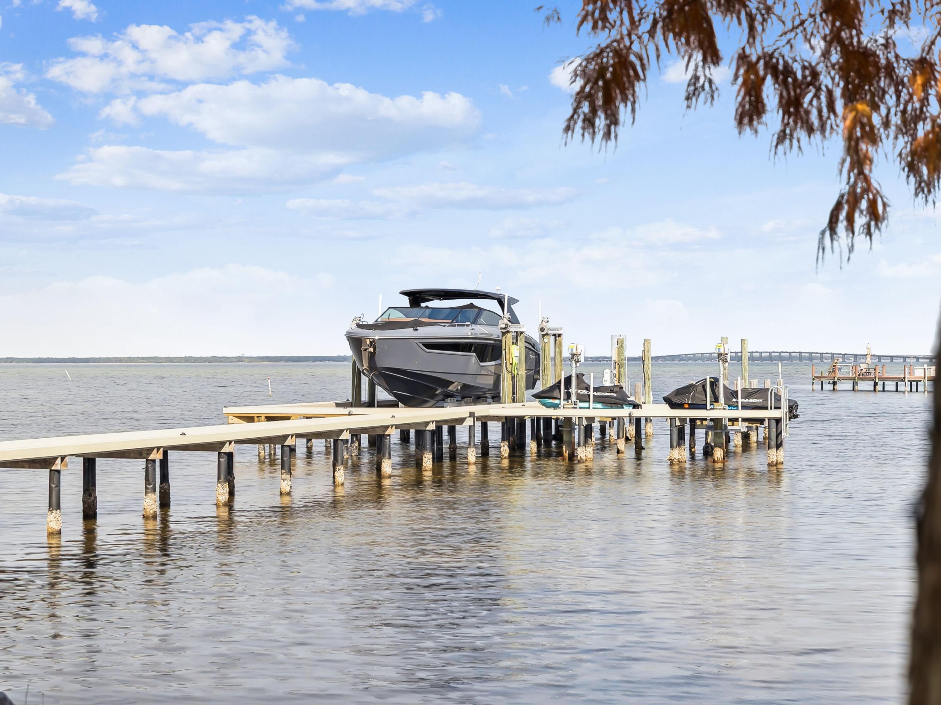 400 Coleman Point