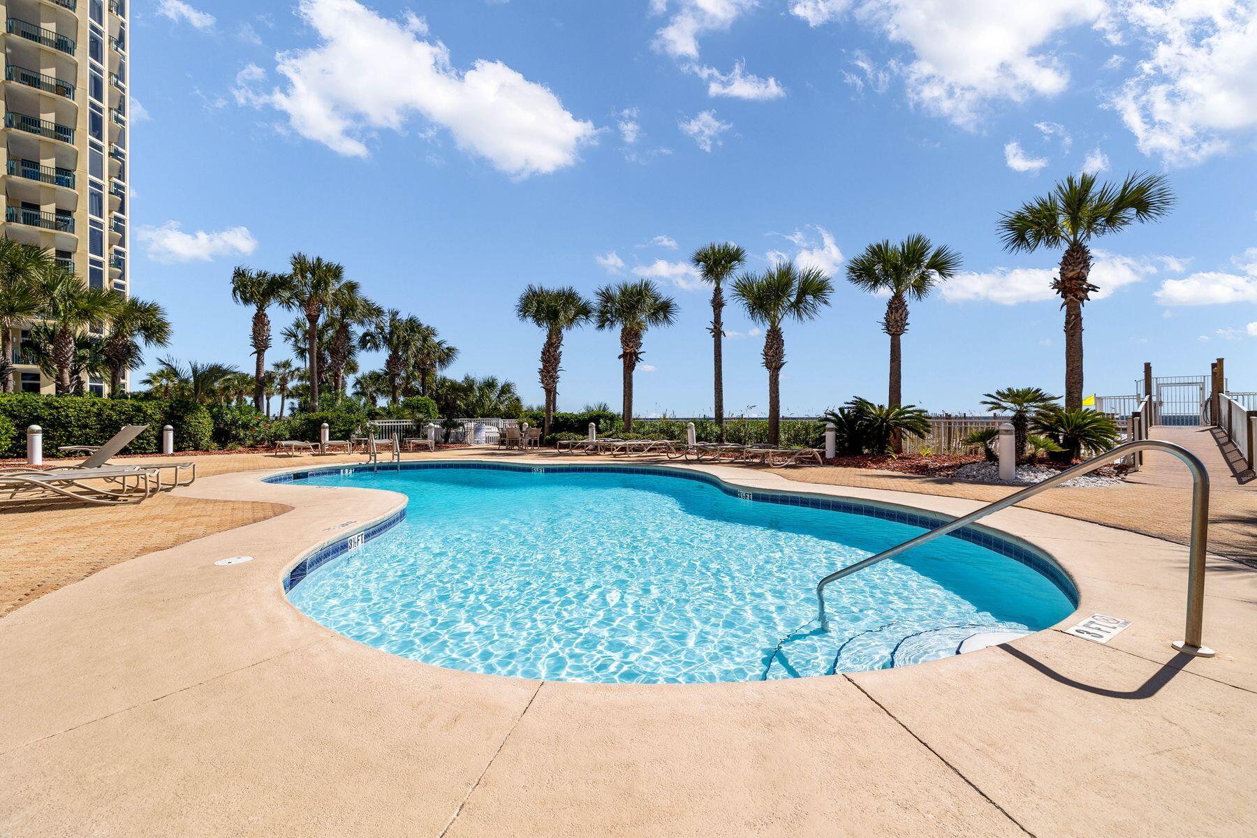 1008 E Highway 98 83