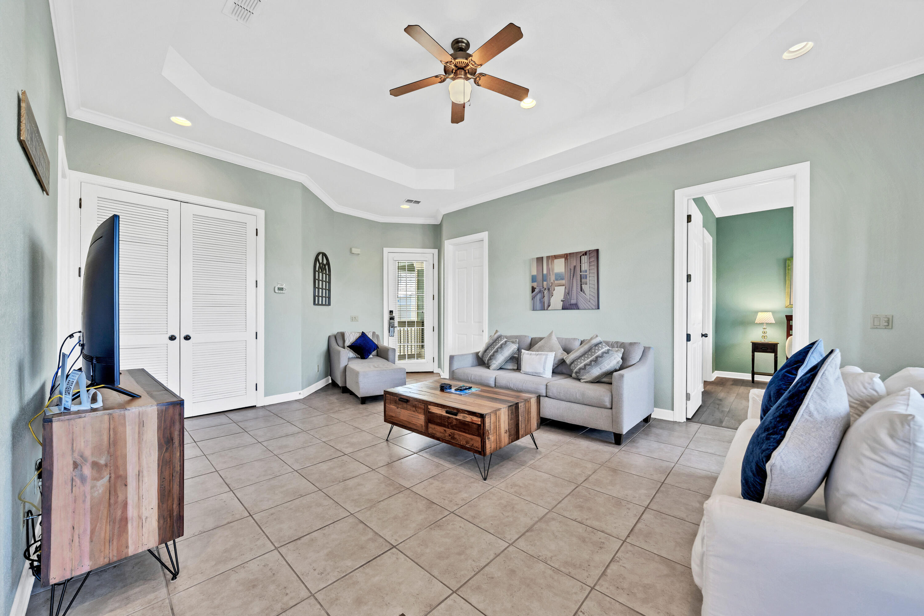 2325 Crystal Cove Lane 325