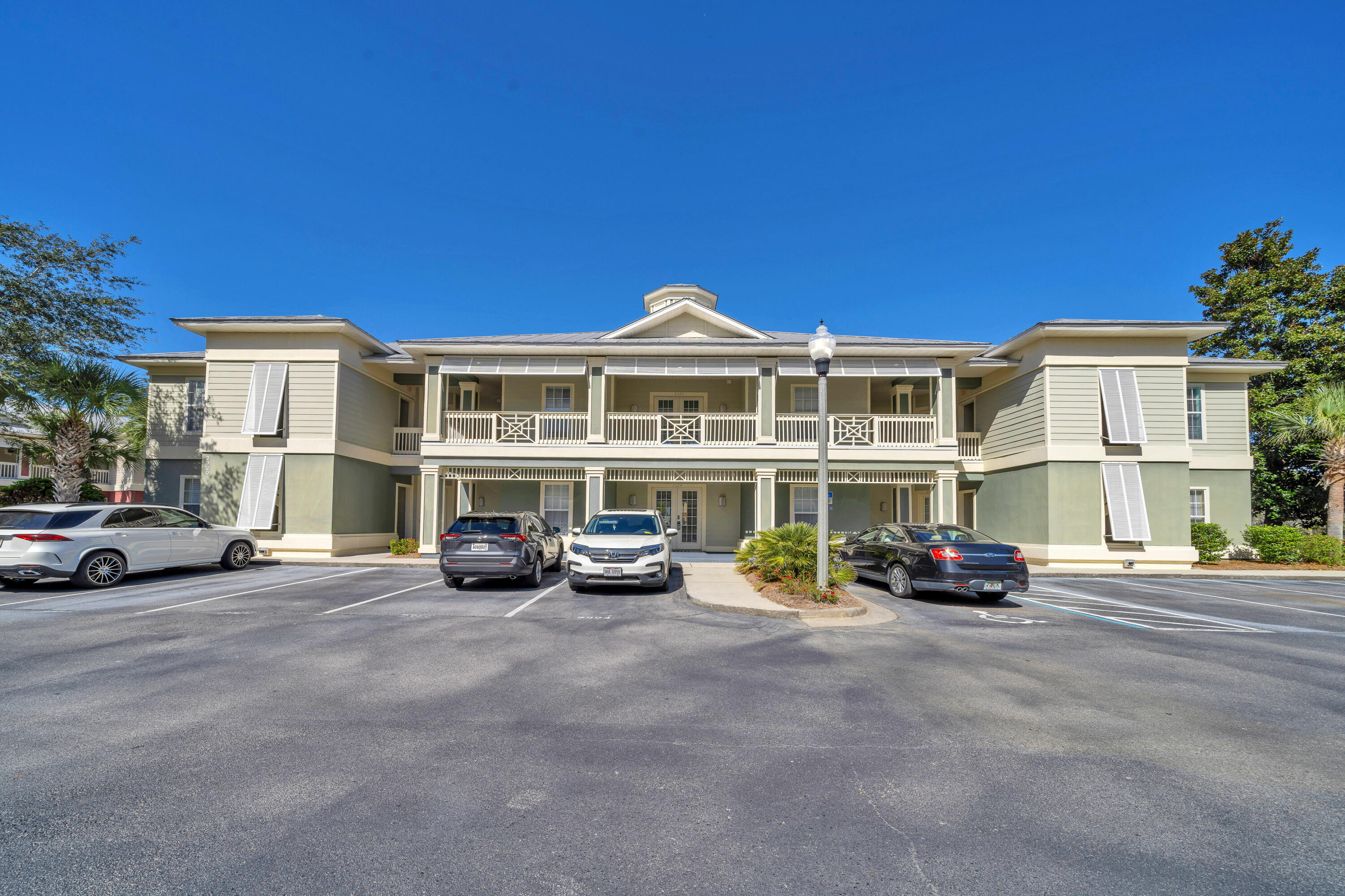 2325 Crystal Cove Lane 325