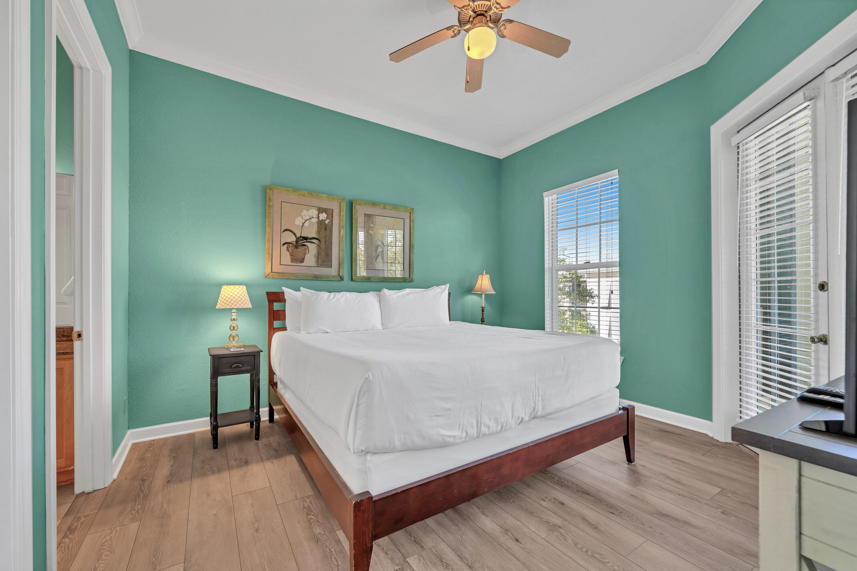 2325 Crystal Cove Lane 325