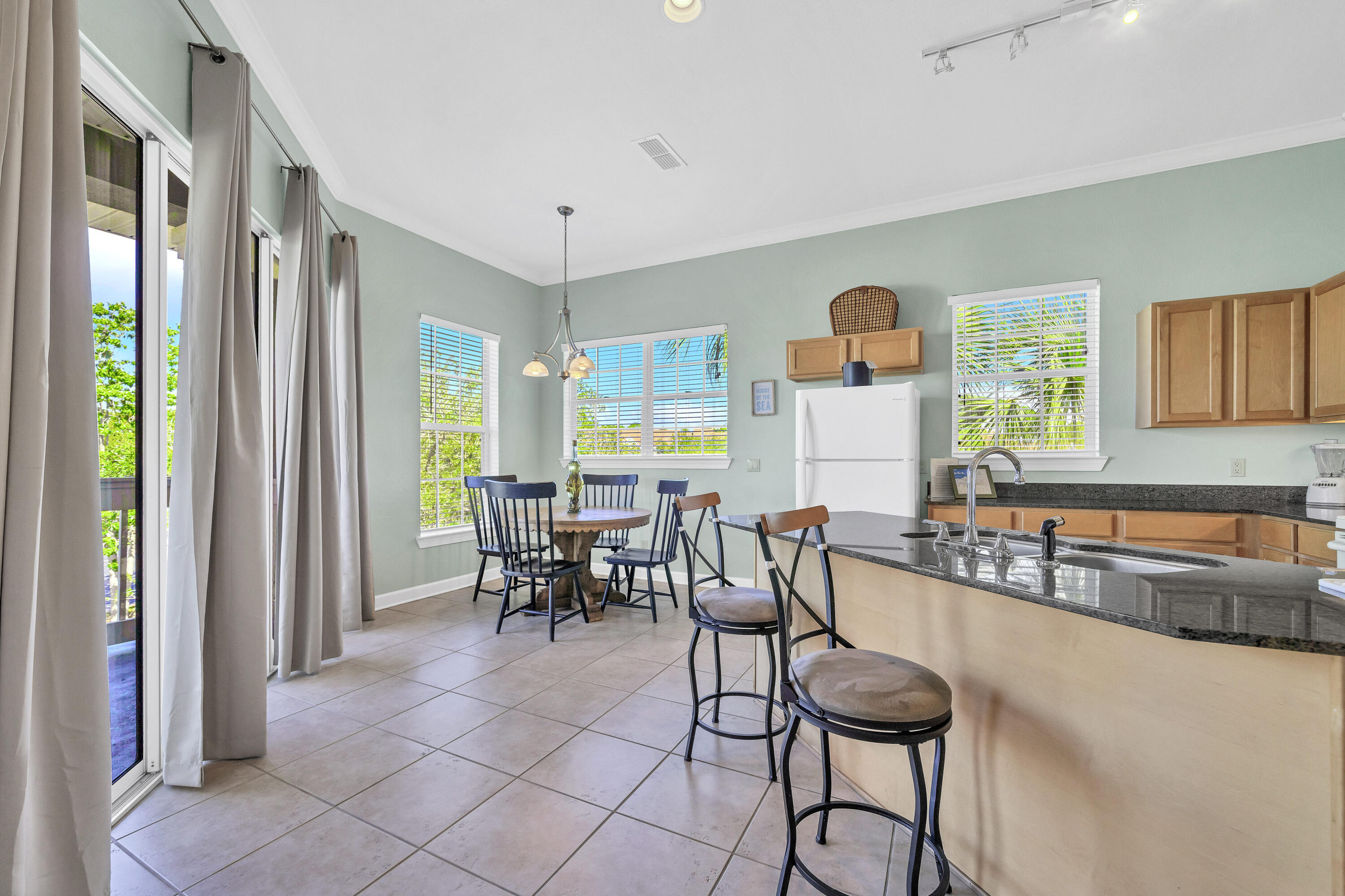 2325 Crystal Cove Lane 325