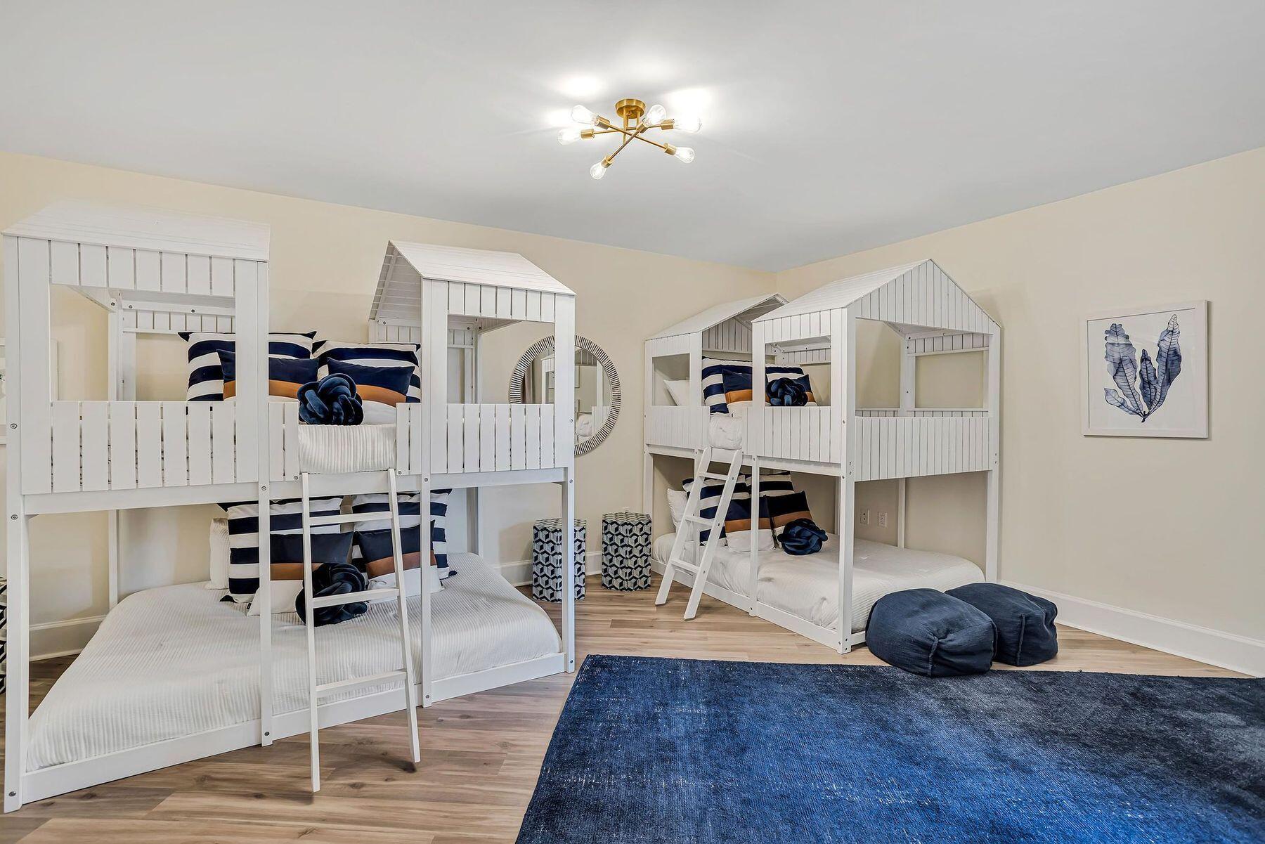 1653 W County Highway 30A UNIT 1112
