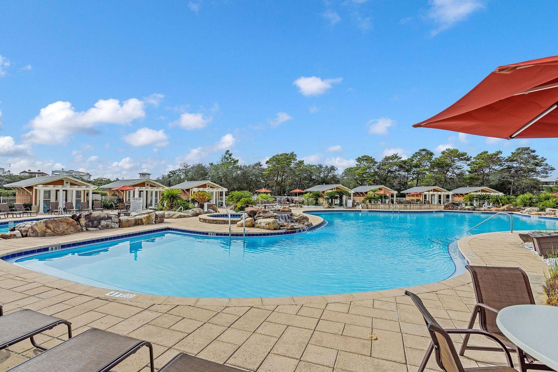 1653 W County Highway 30A UNIT 1112