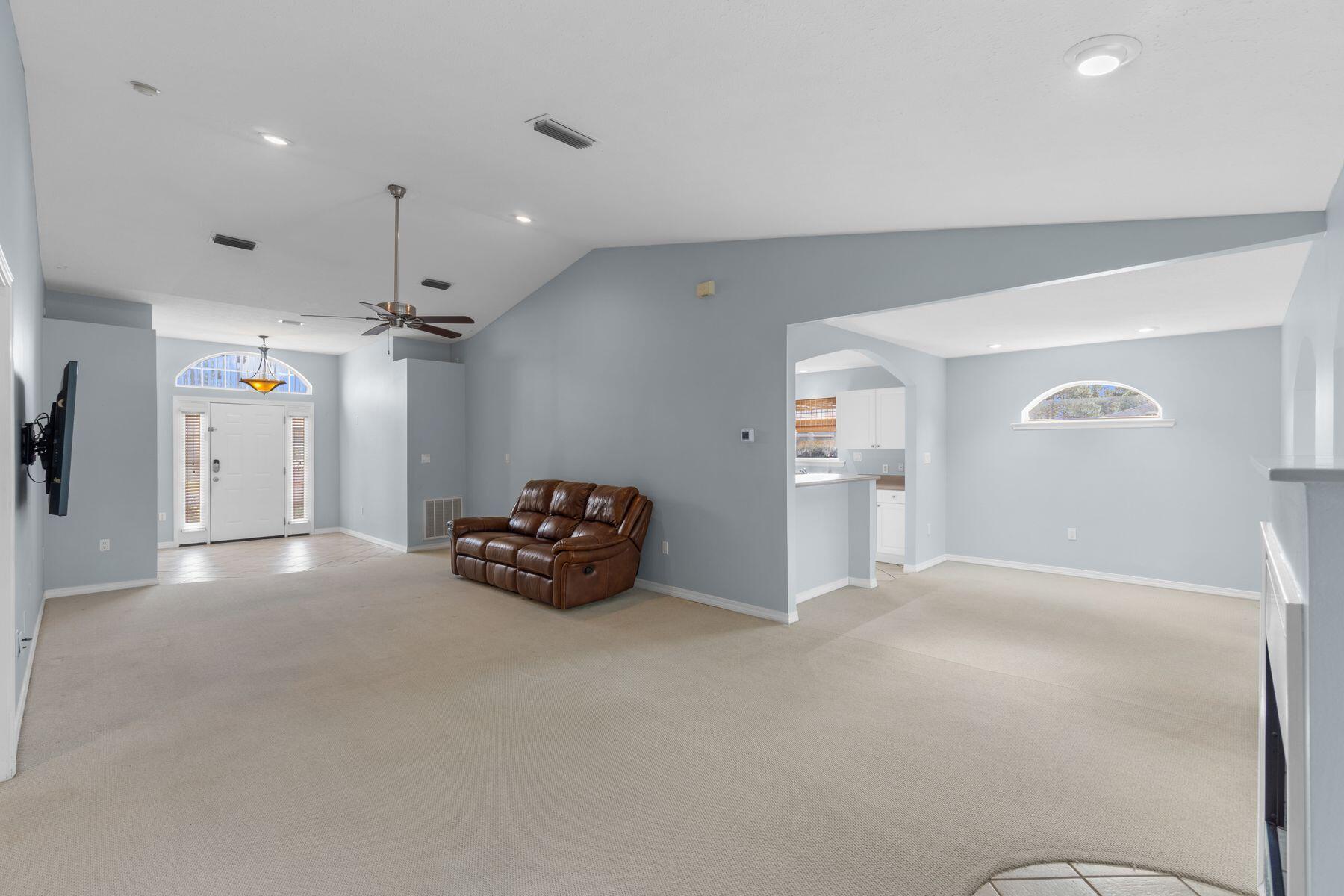 120 Hibiscus Lane