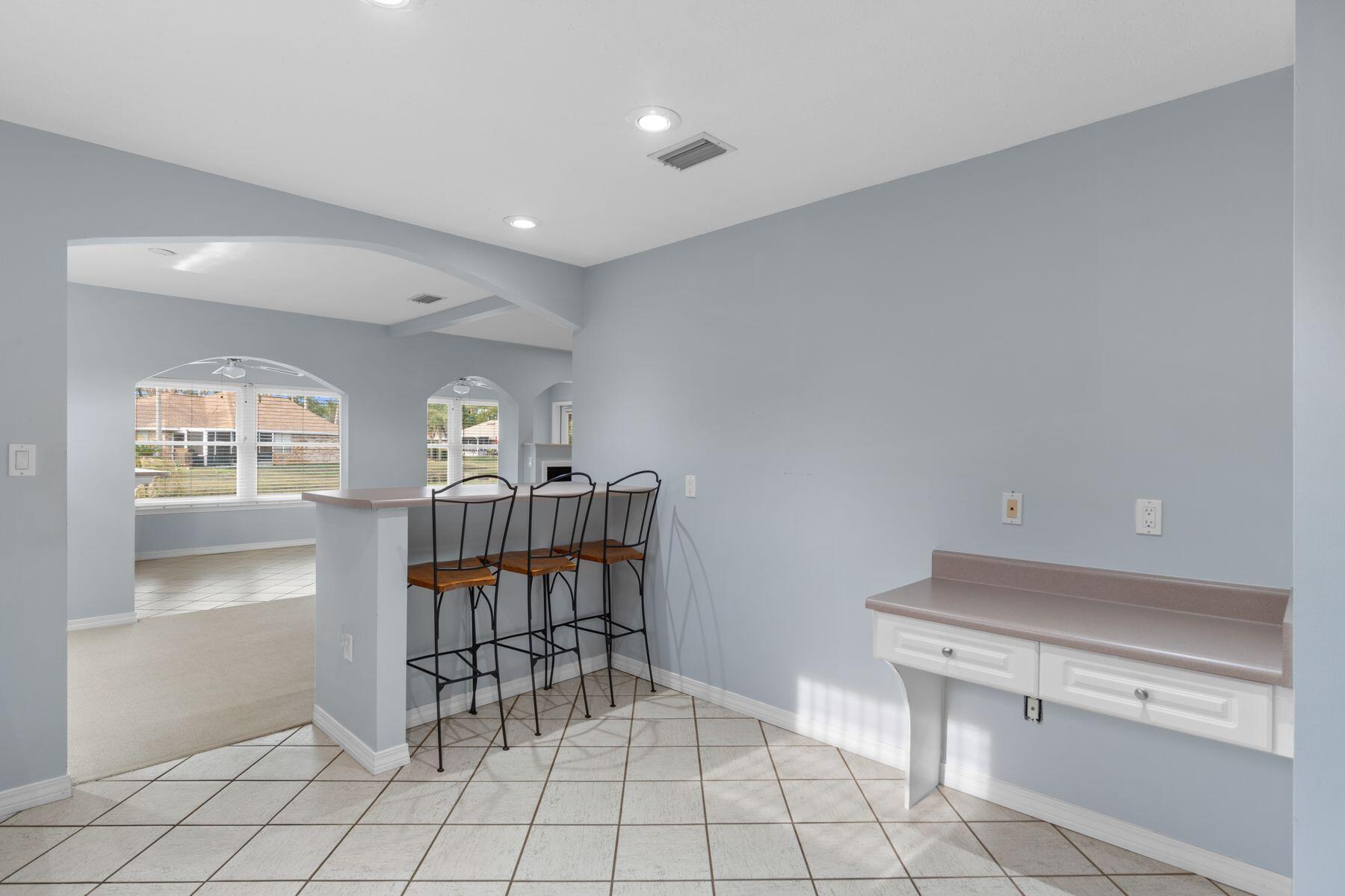 120 Hibiscus Lane