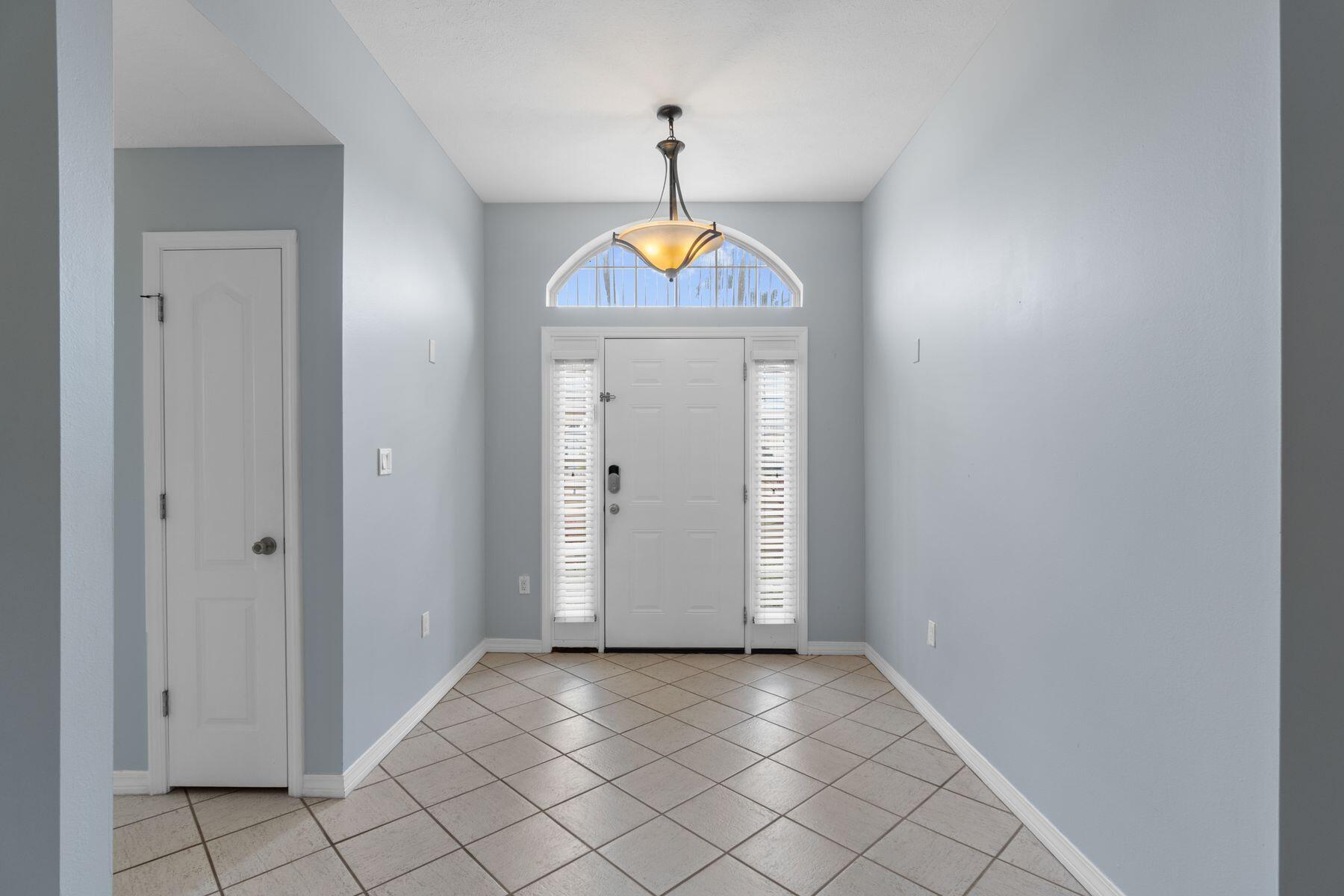 120 Hibiscus Lane