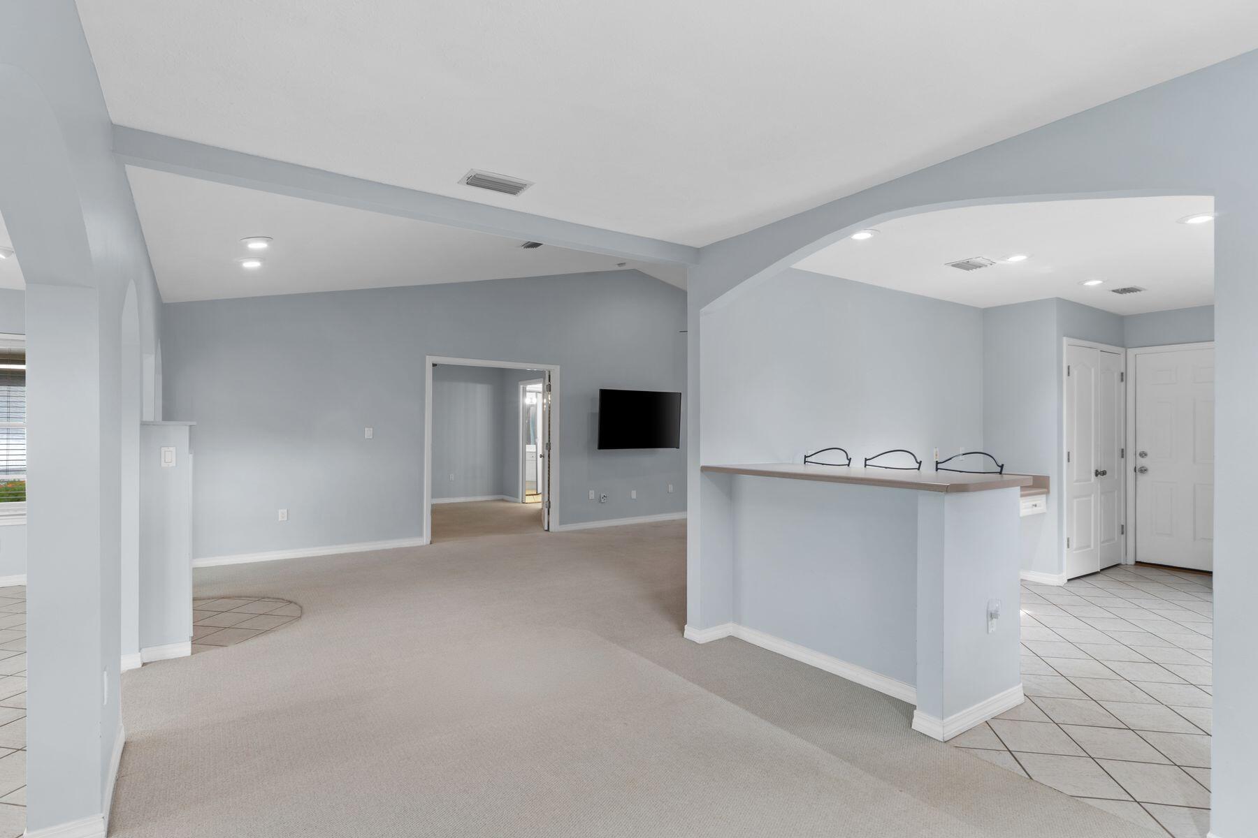 120 Hibiscus Lane