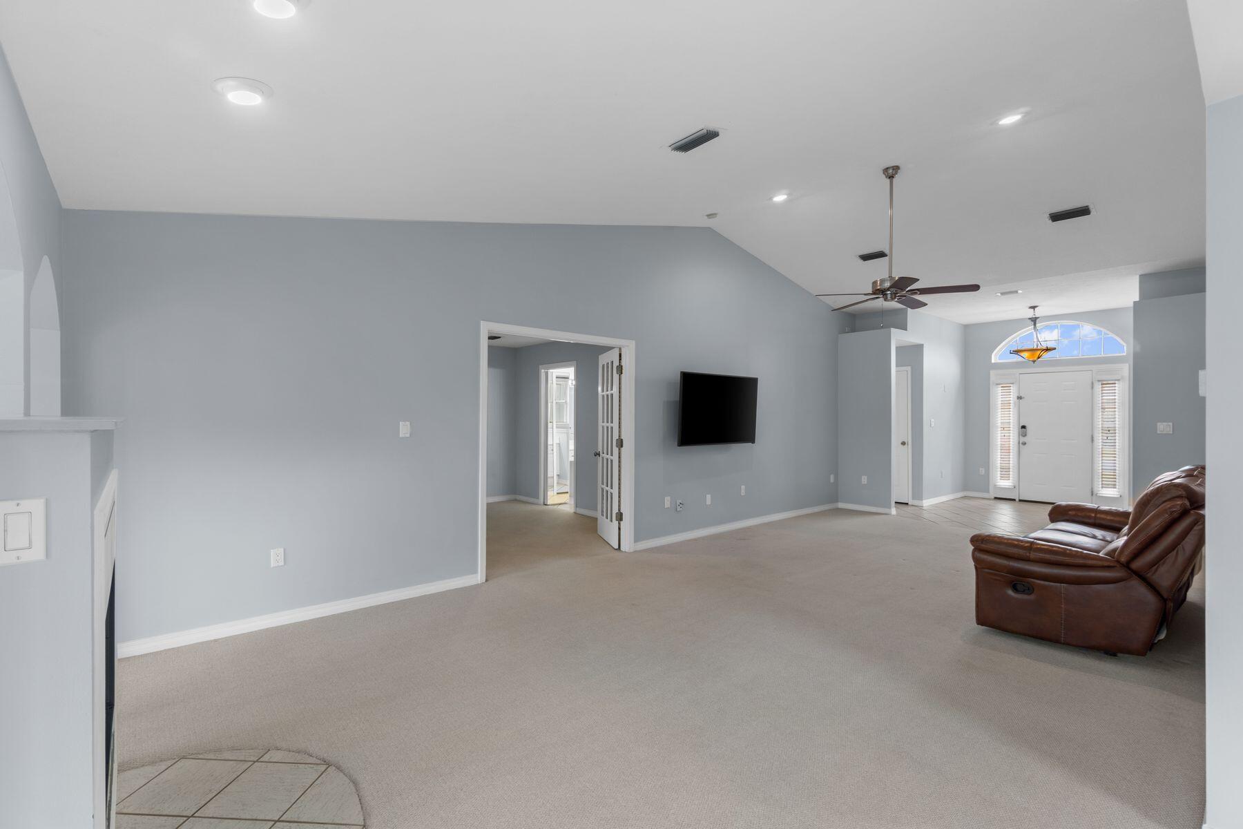 120 Hibiscus Lane