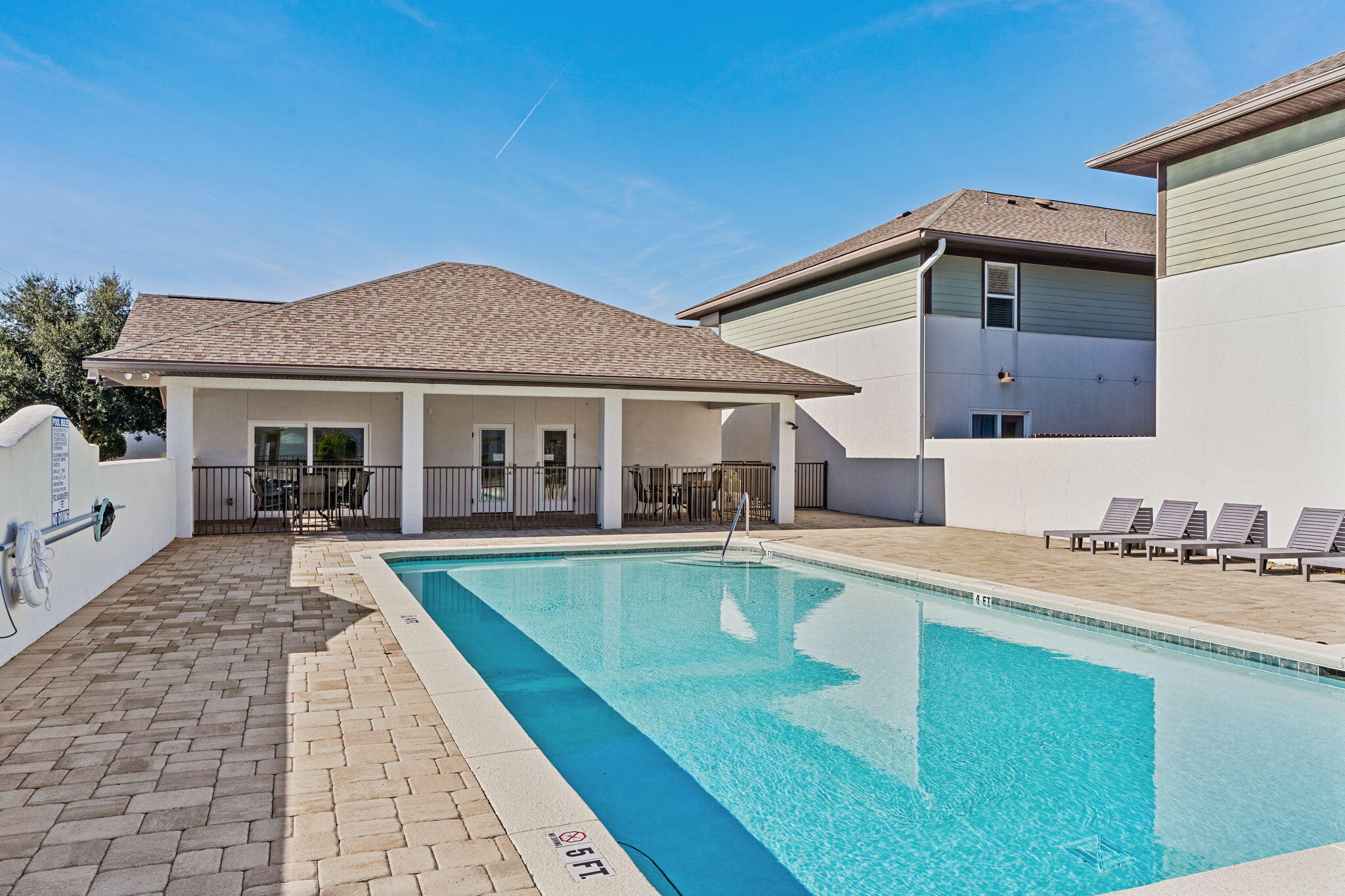 995 Airport Road 43