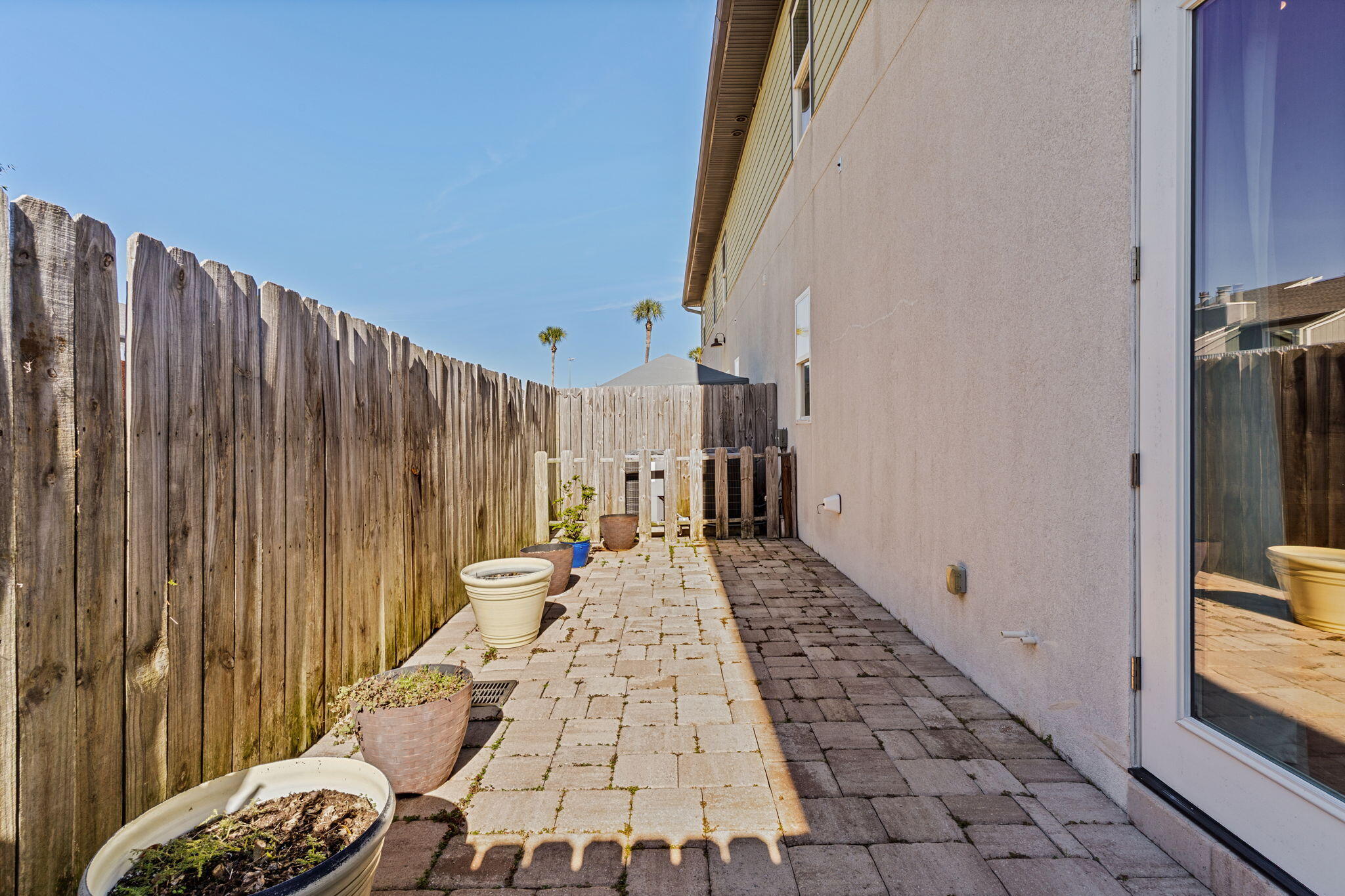 995 Airport Road 43