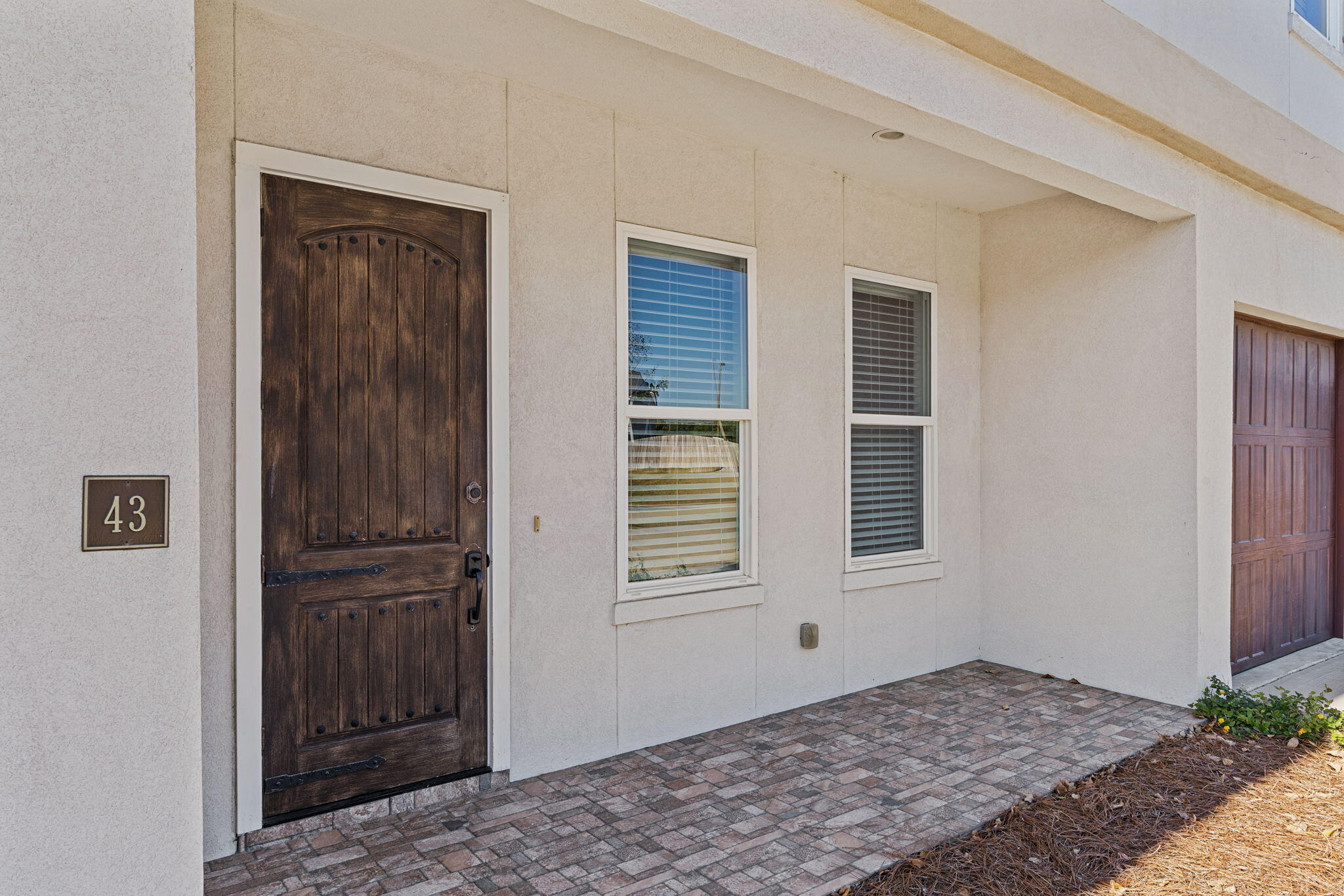 995 Airport Road 43