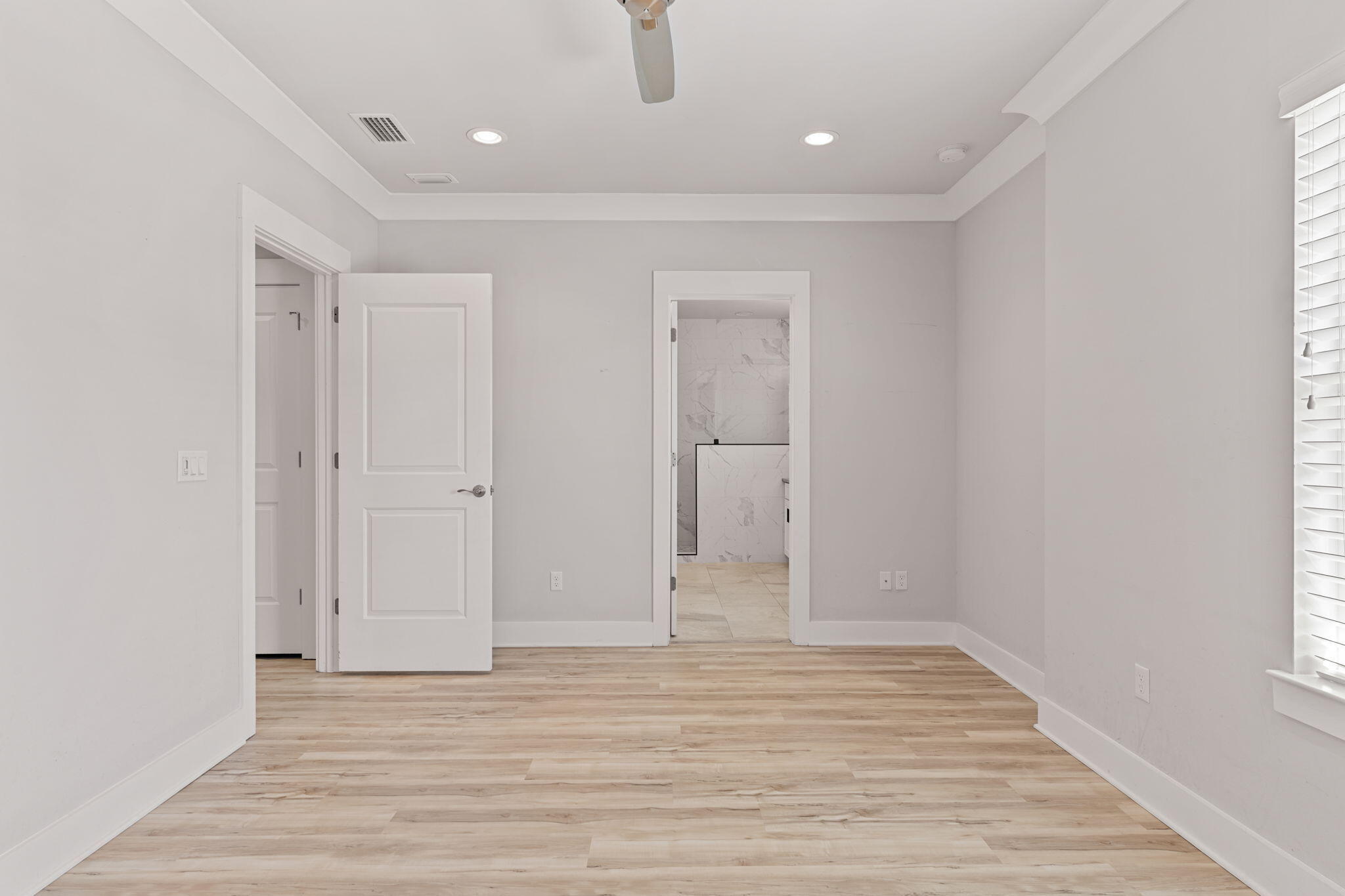 995 Airport Road 43