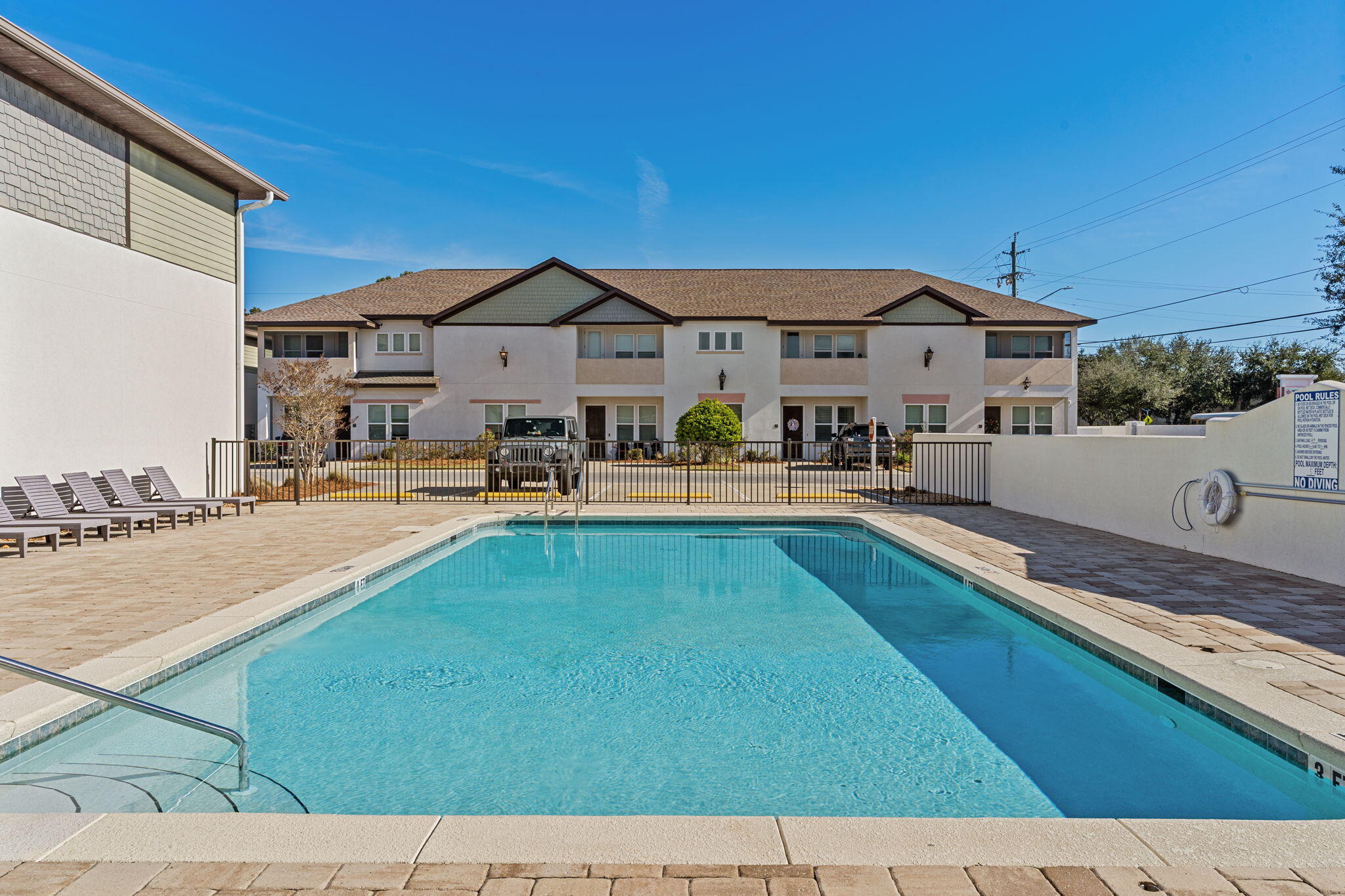 995 Airport Road 43