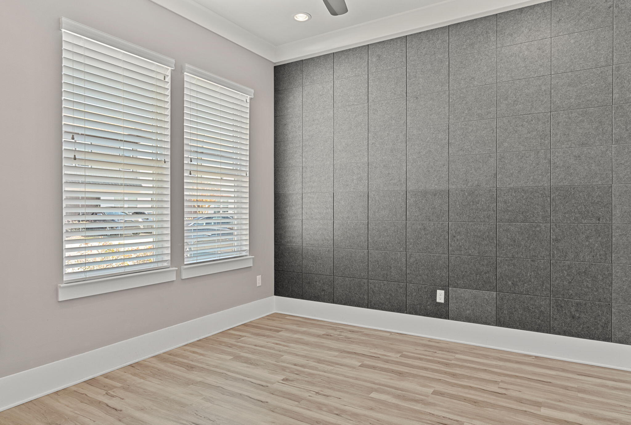 995 Airport Road 43