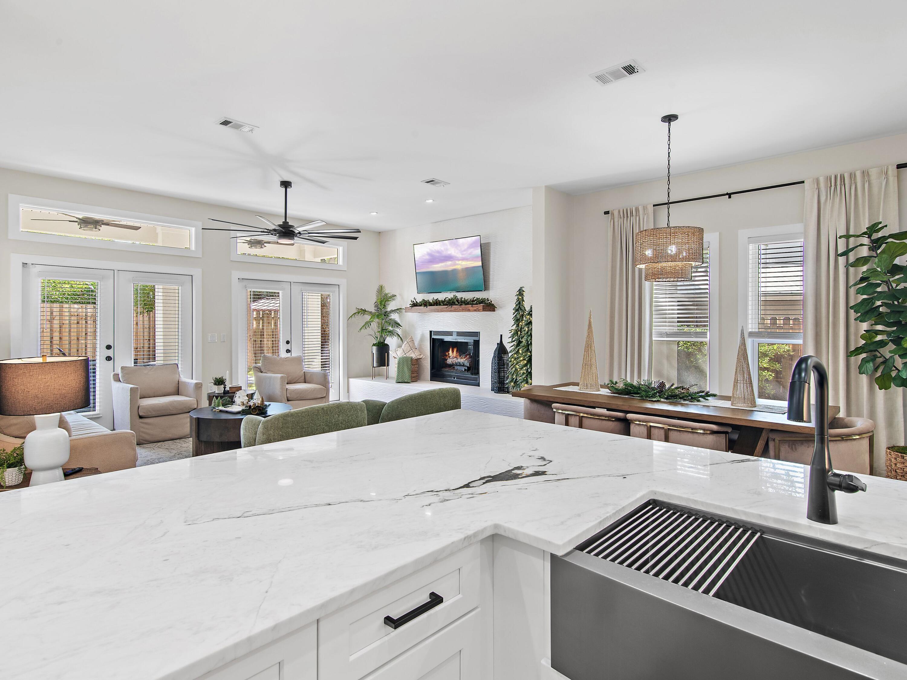 416 Lakeview Drive