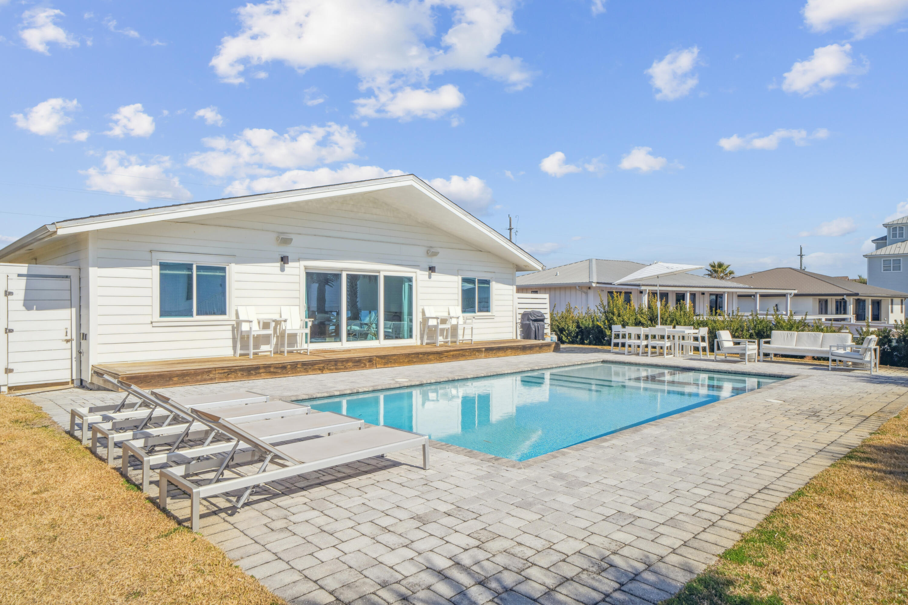 5889 W County Hwy 30A
