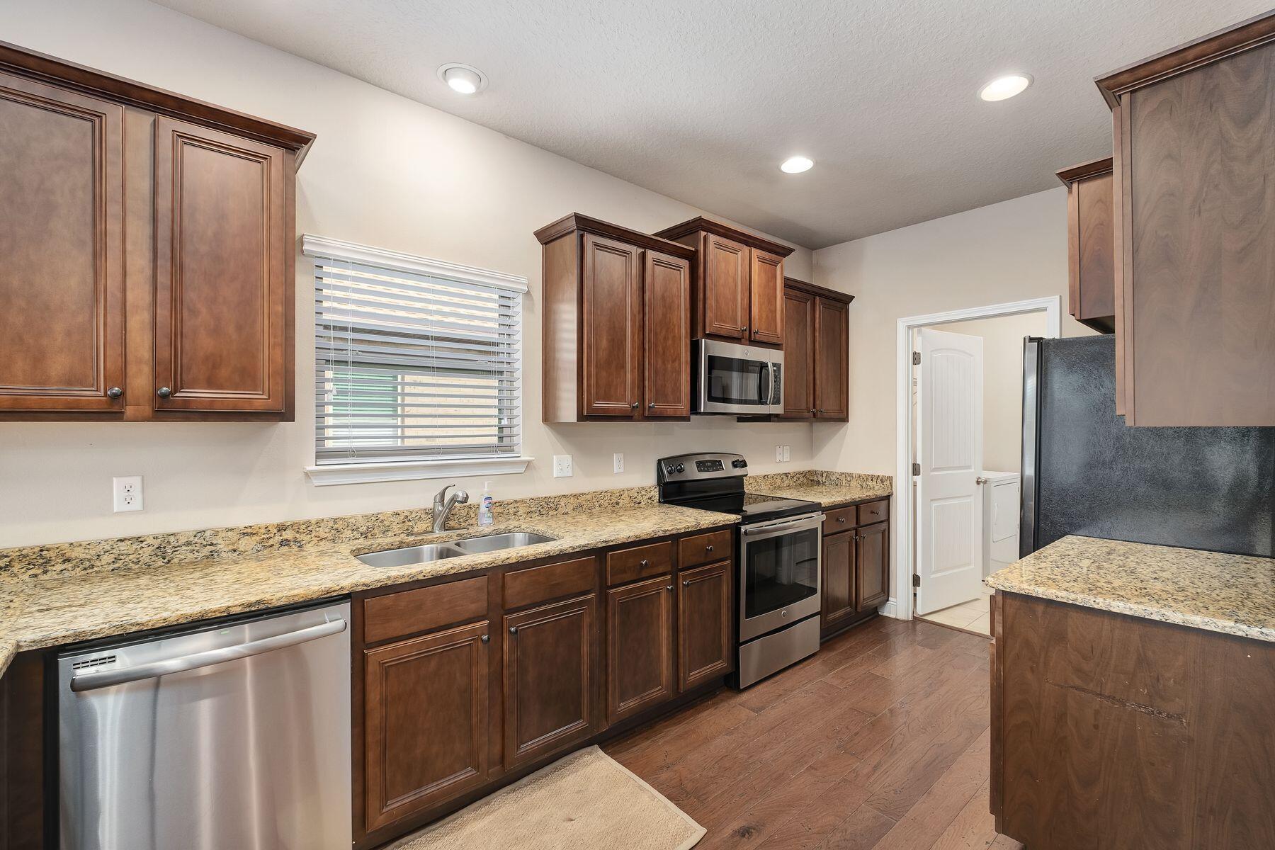 537 Pin Oak Loop