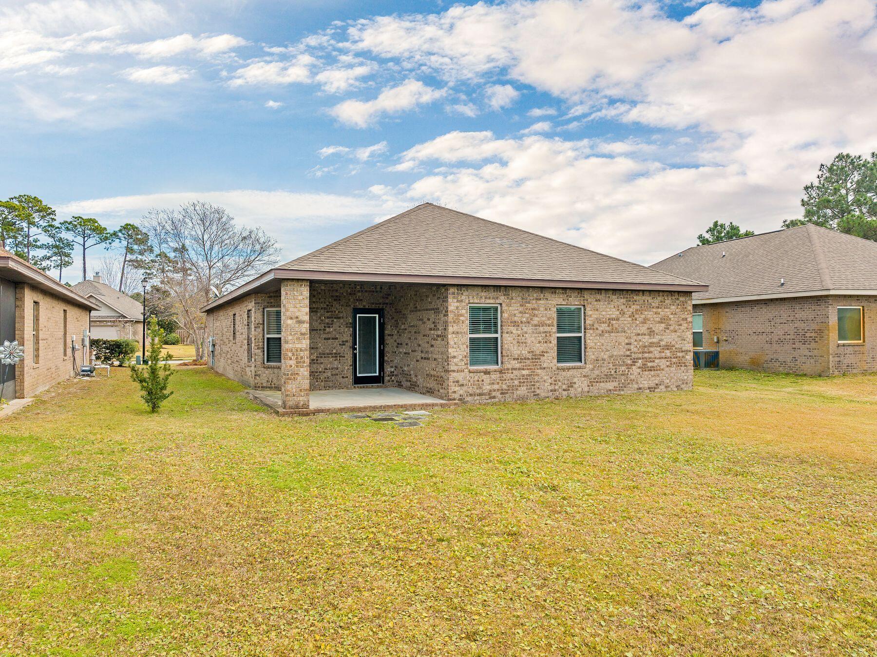 537 Pin Oak Loop