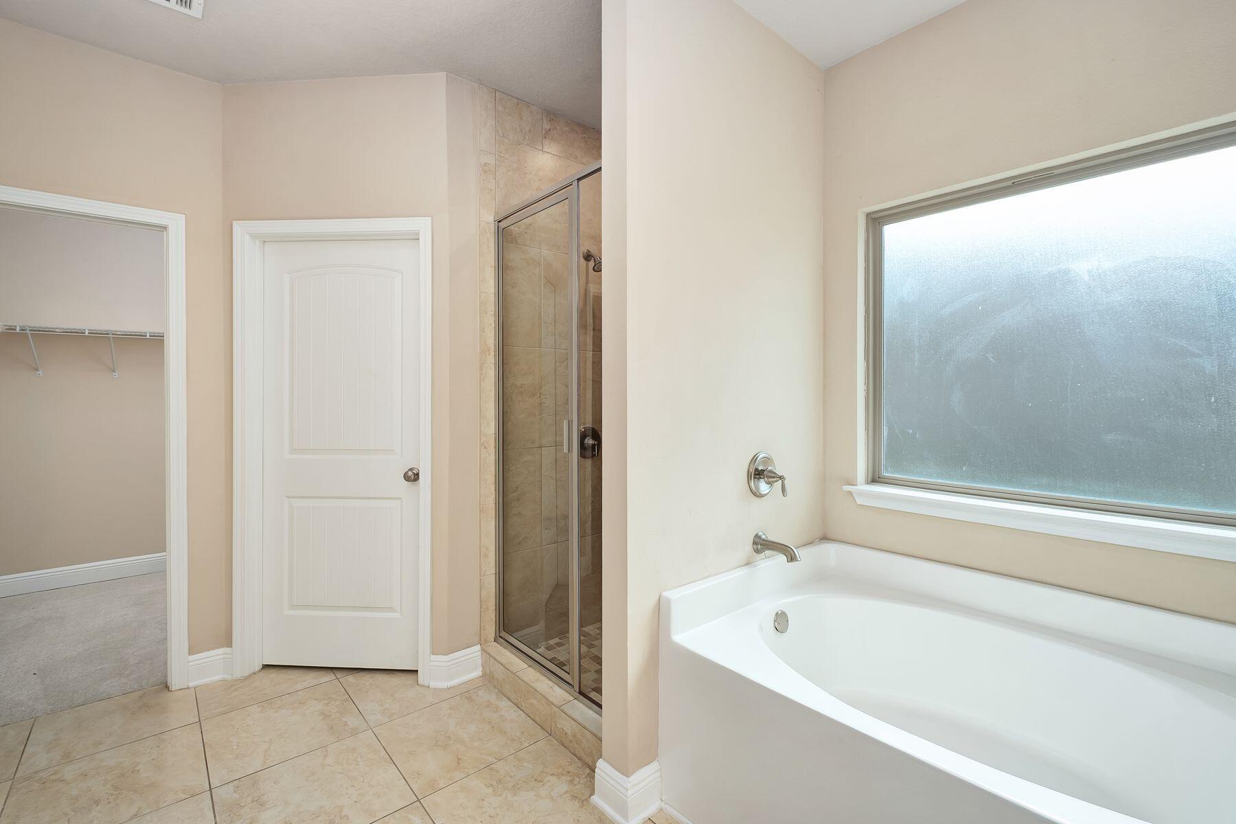 537 Pin Oak Loop