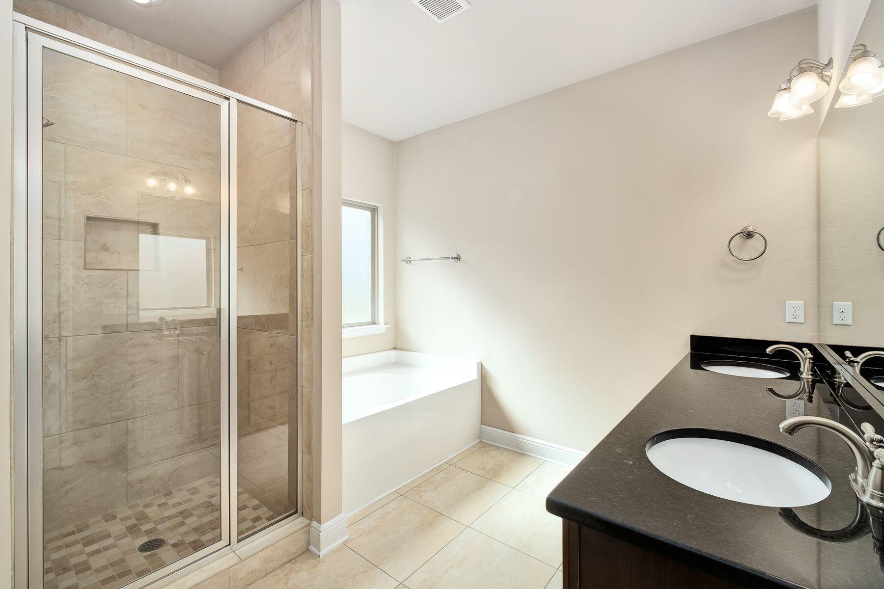 537 Pin Oak Loop