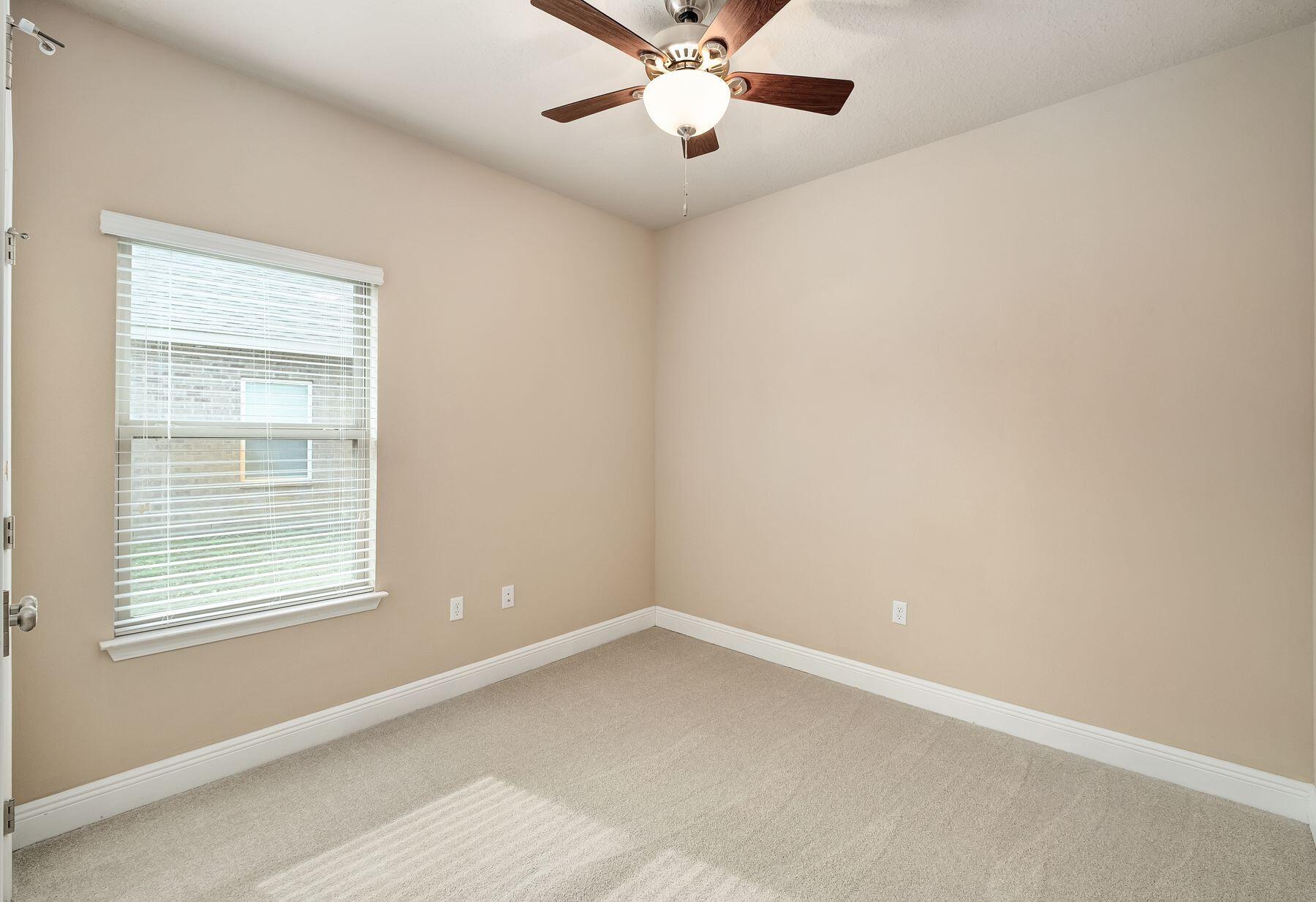 537 Pin Oak Loop
