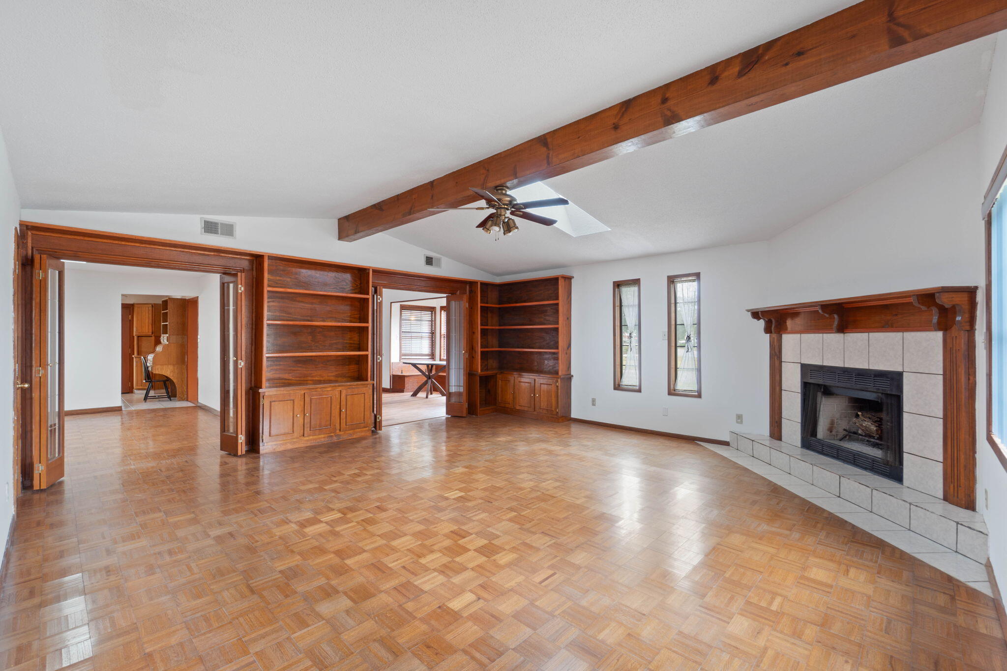 103 SW Cedar Avenue