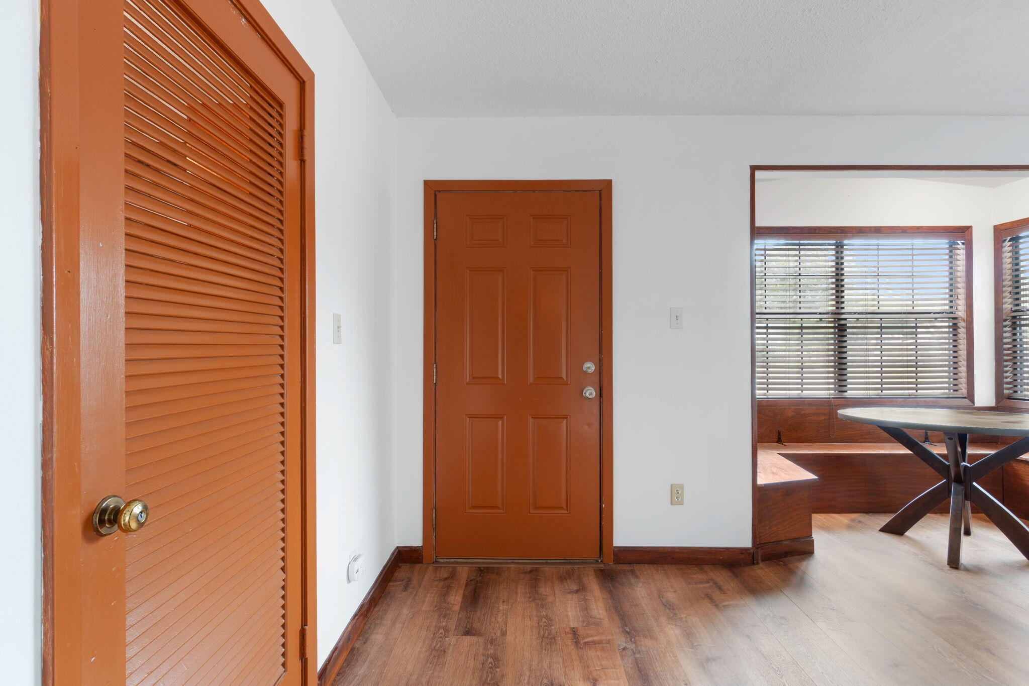 103 SW Cedar Avenue