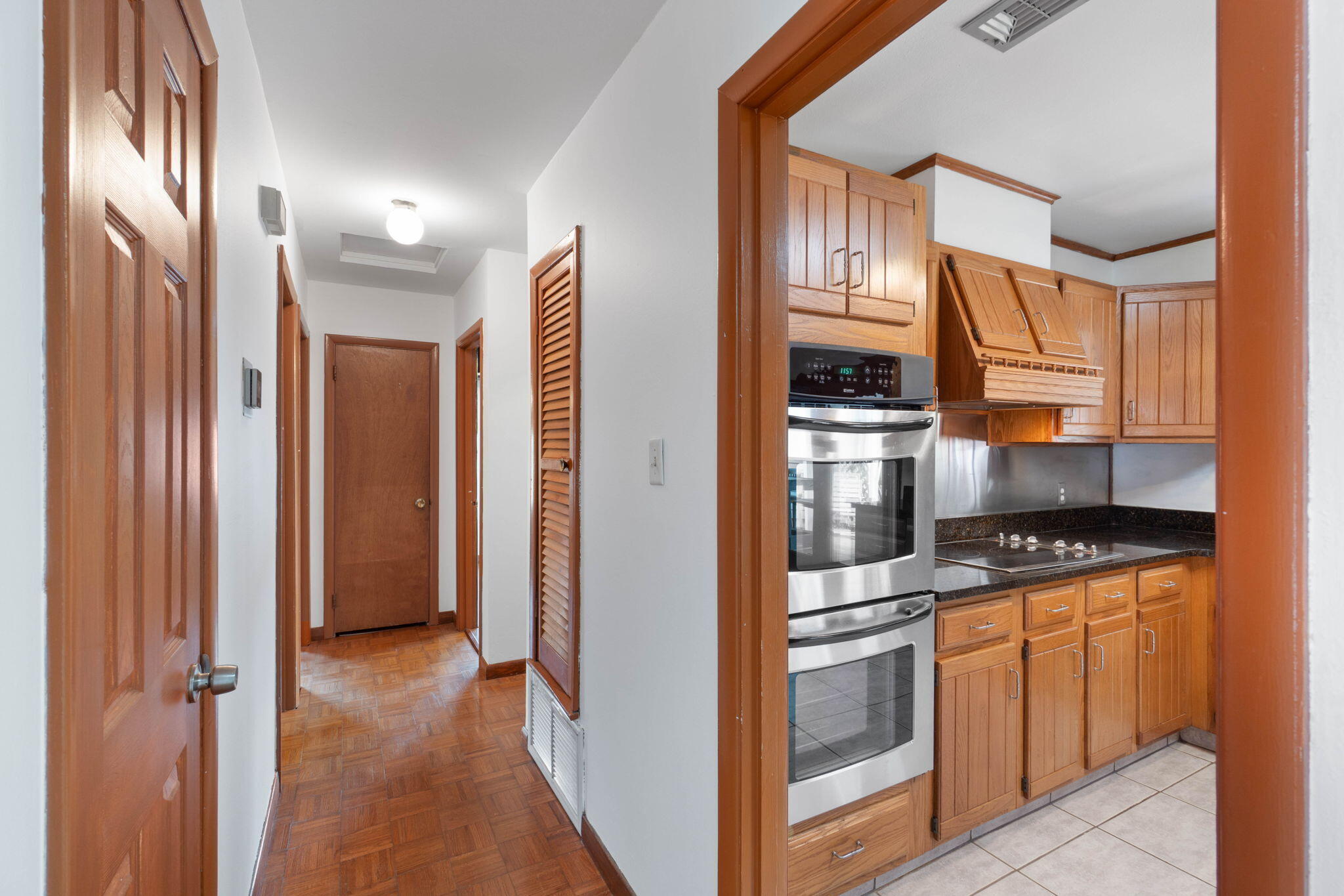 103 SW Cedar Avenue