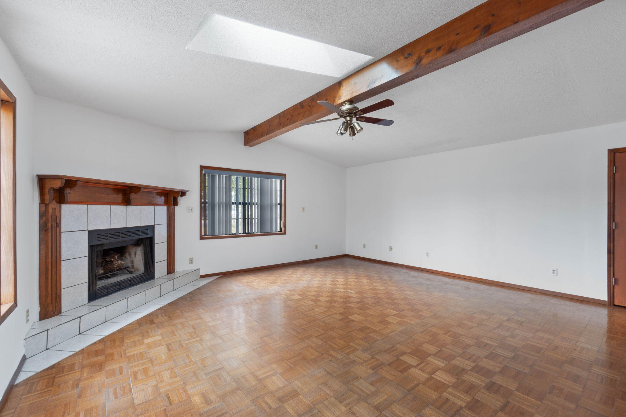 103 SW Cedar Avenue