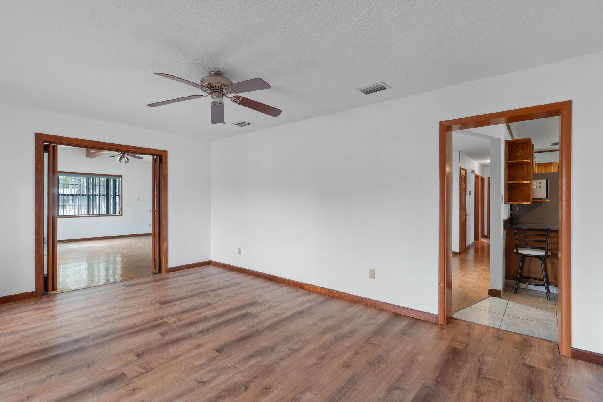 103 SW Cedar Avenue