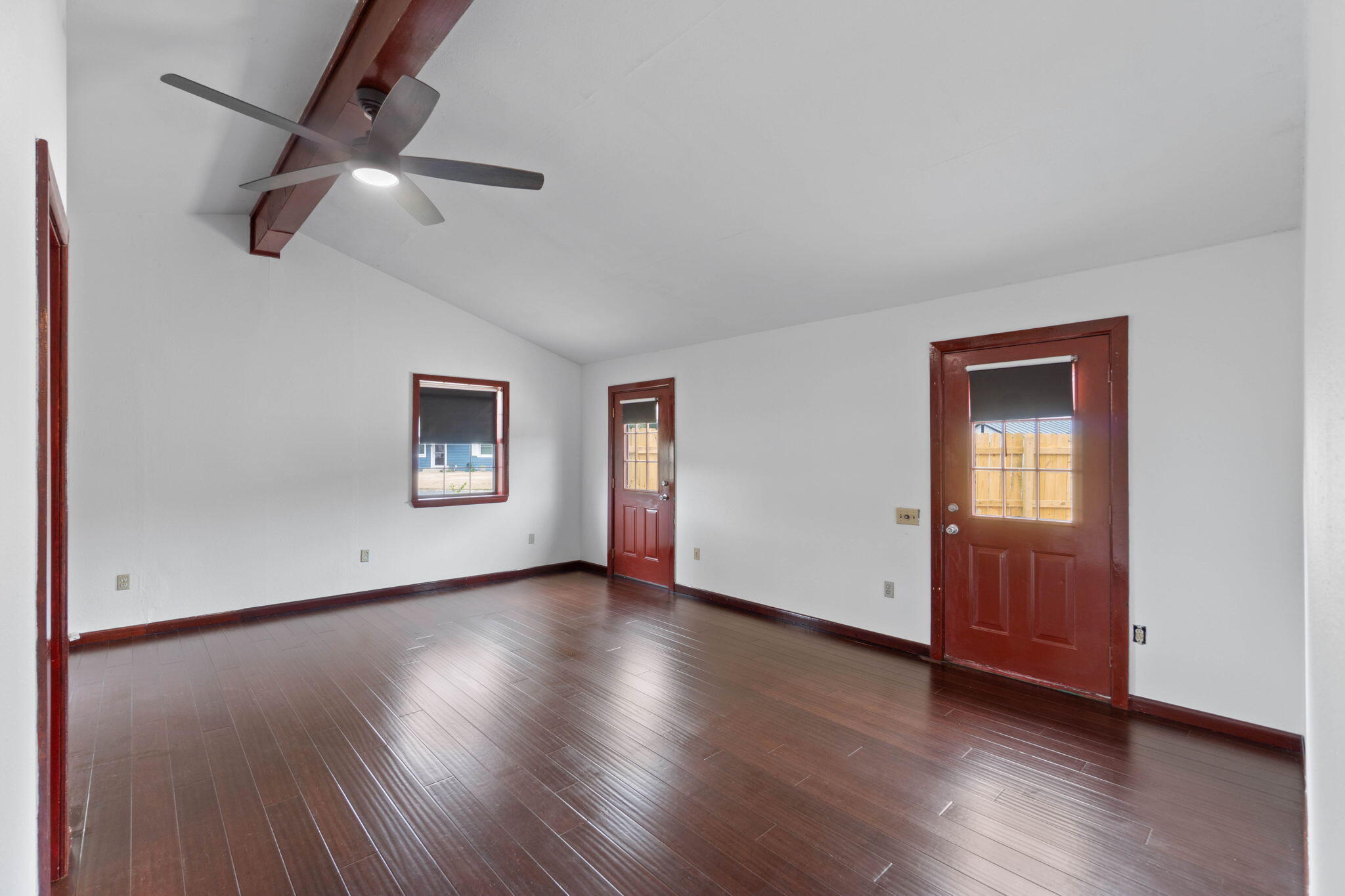 103 SW Cedar Avenue