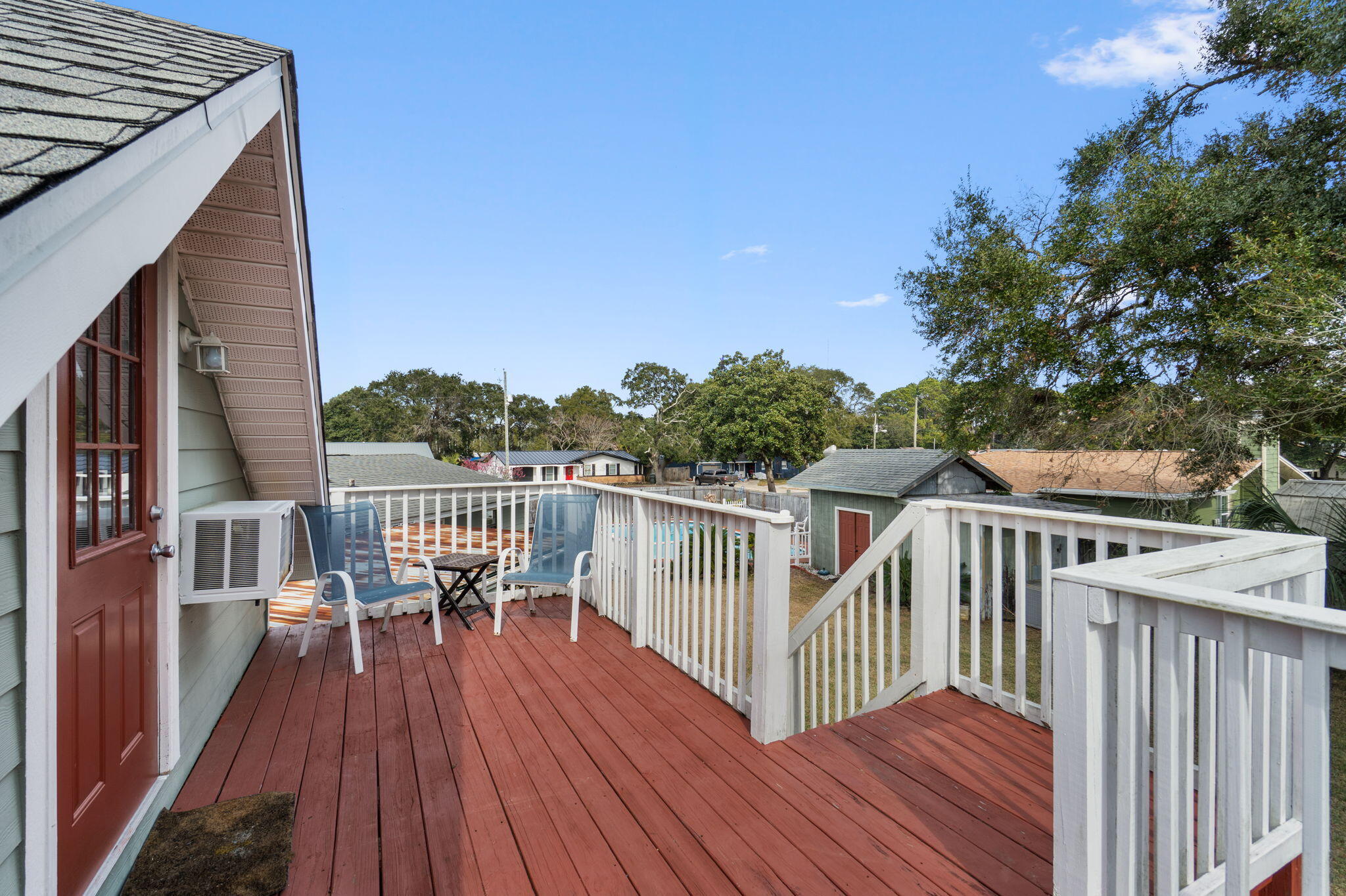 103 SW Cedar Avenue
