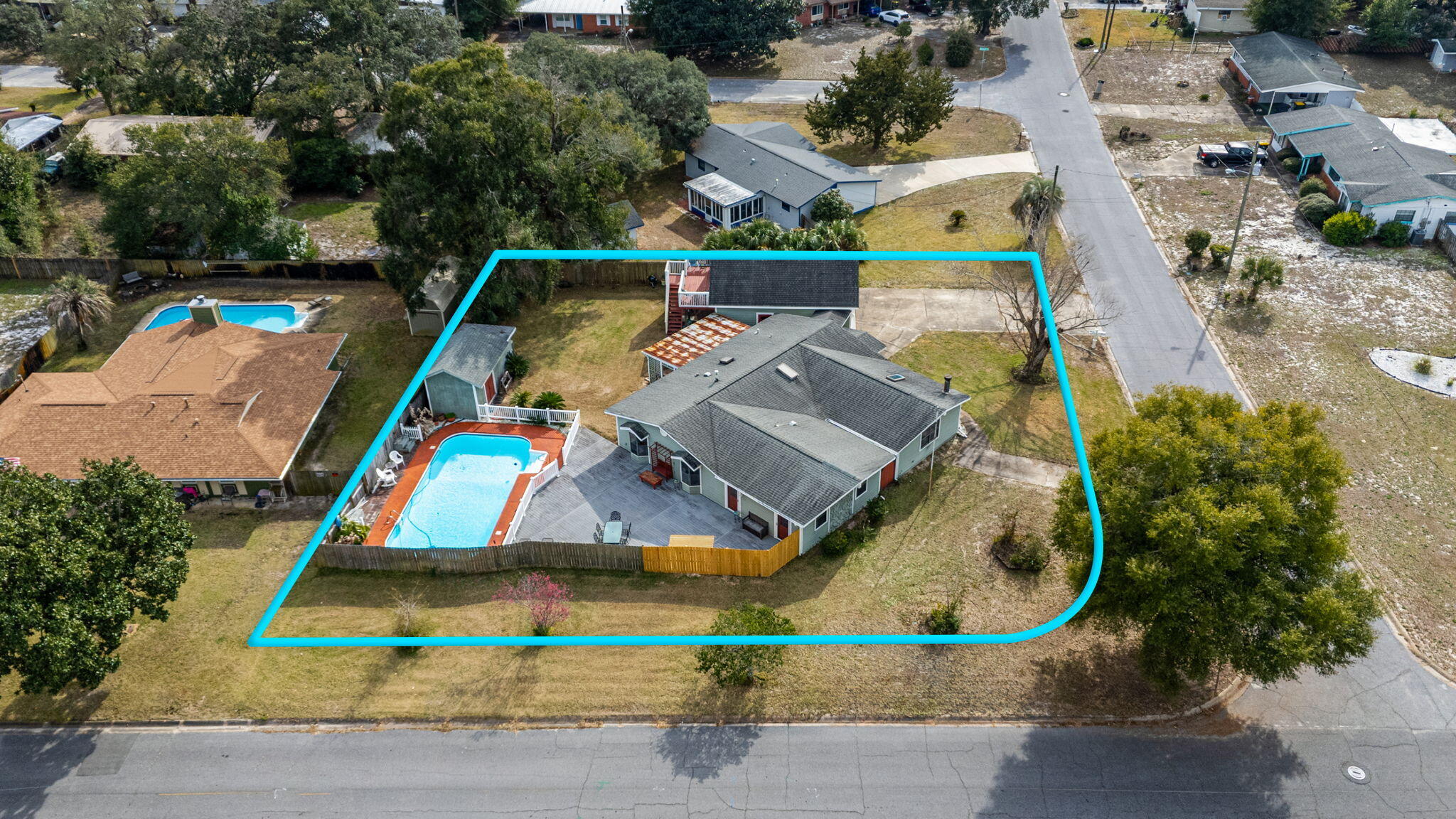 103 SW Cedar Avenue