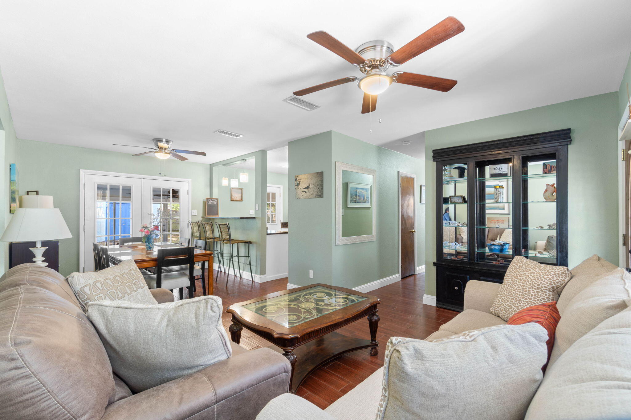 105 SW Cedar Avenue