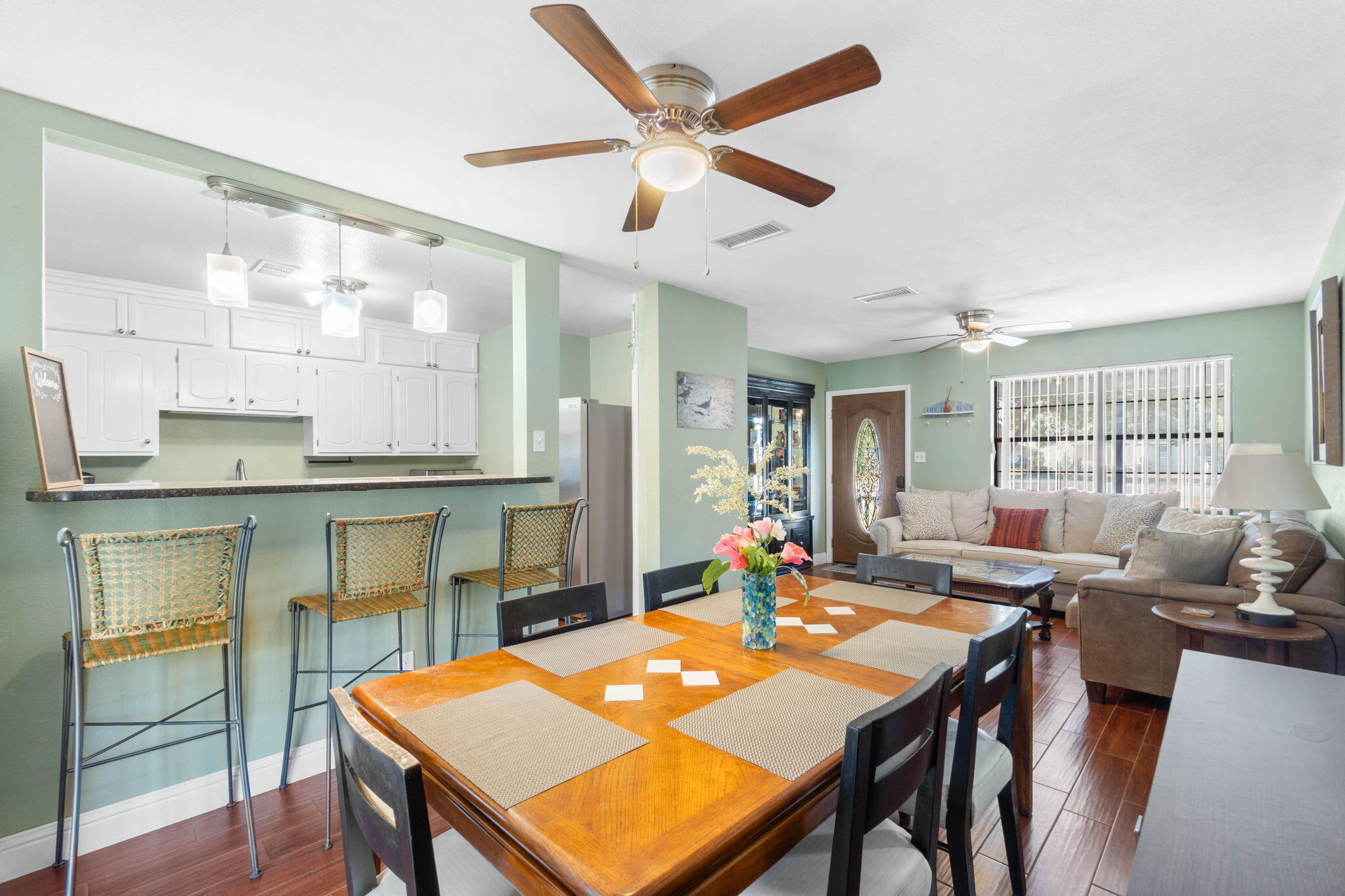 105 SW Cedar Avenue