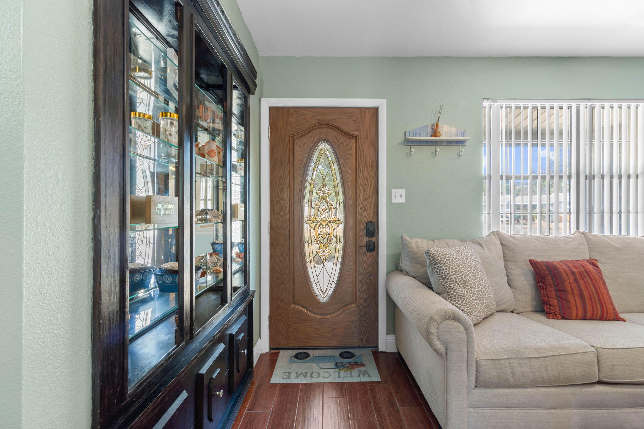 105 SW Cedar Avenue