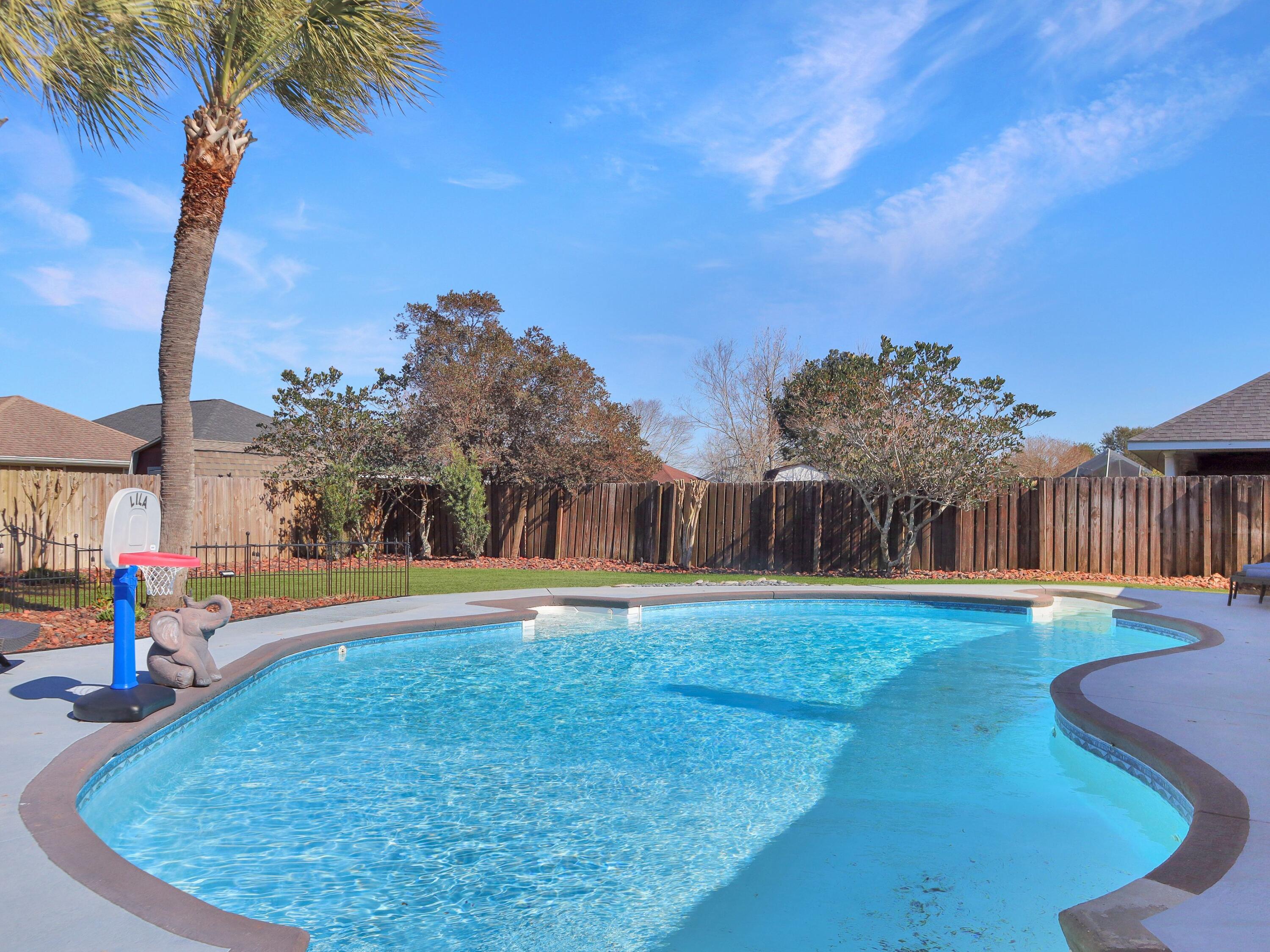 2338 Tall Oak Drive