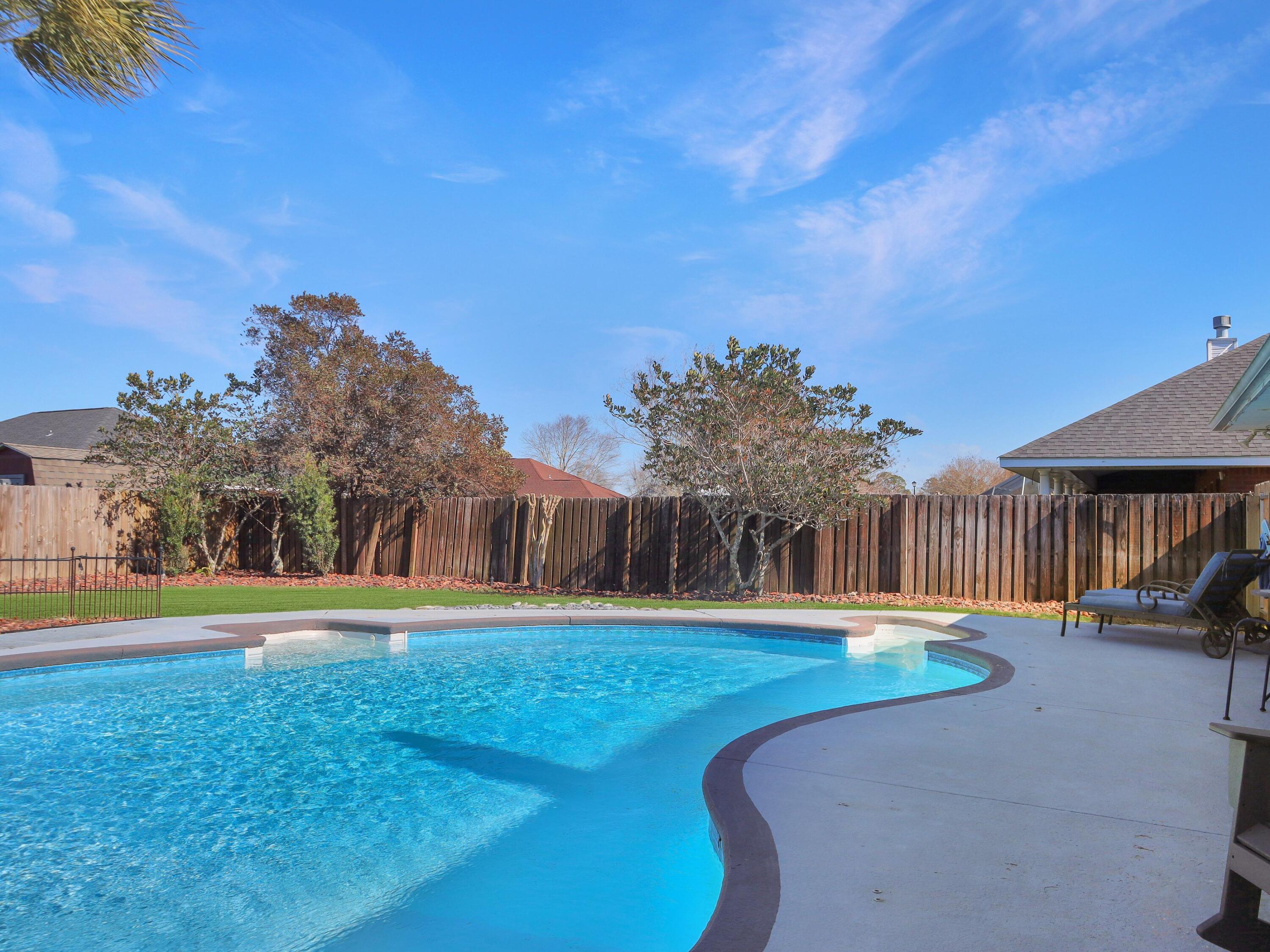 2338 Tall Oak Drive