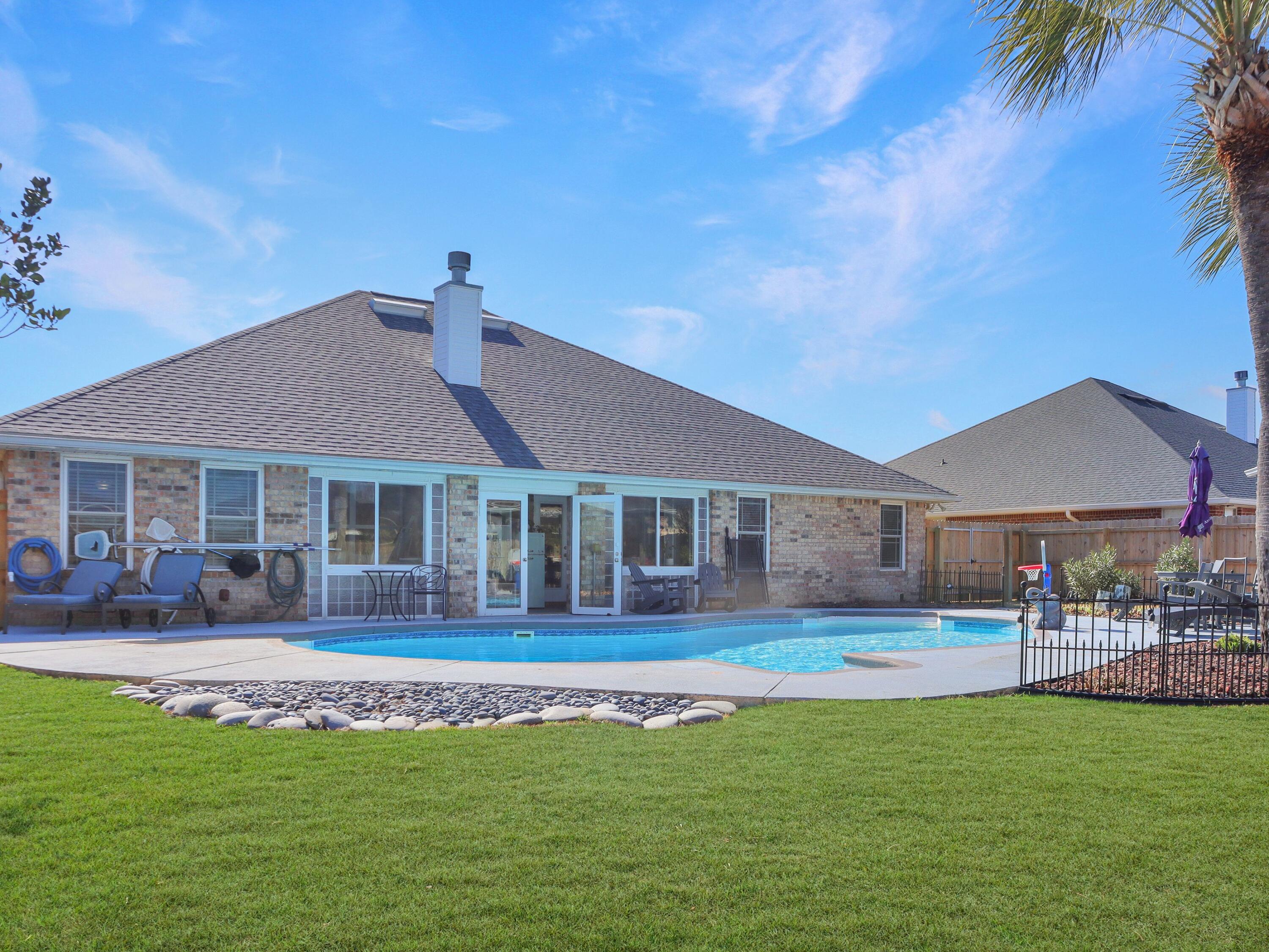 2338 Tall Oak Drive