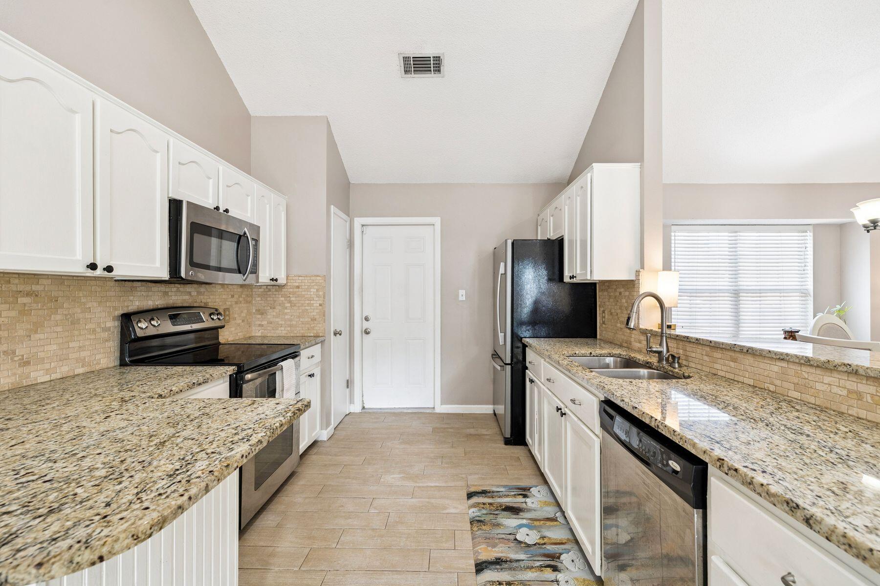 709 Vintage Court