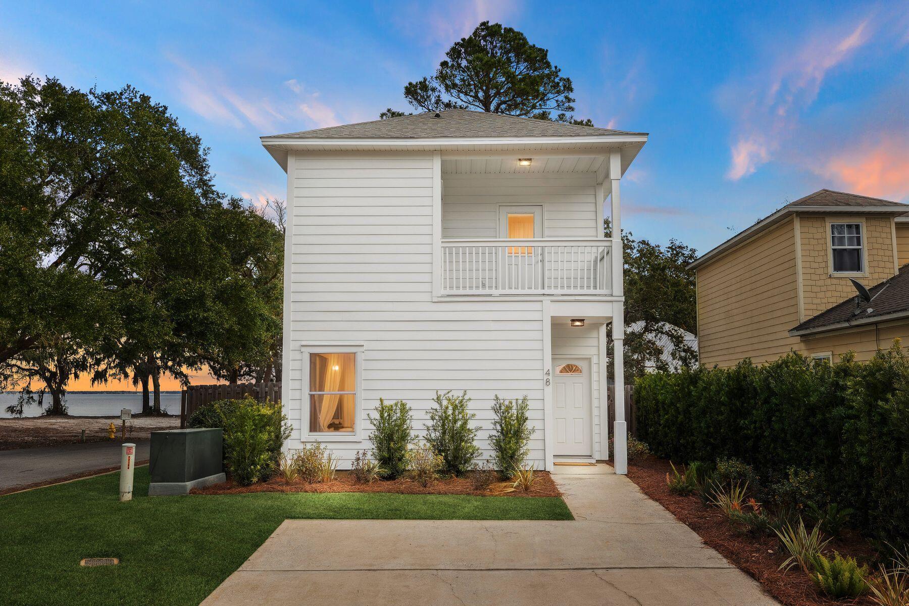 48 Pine Tree Way