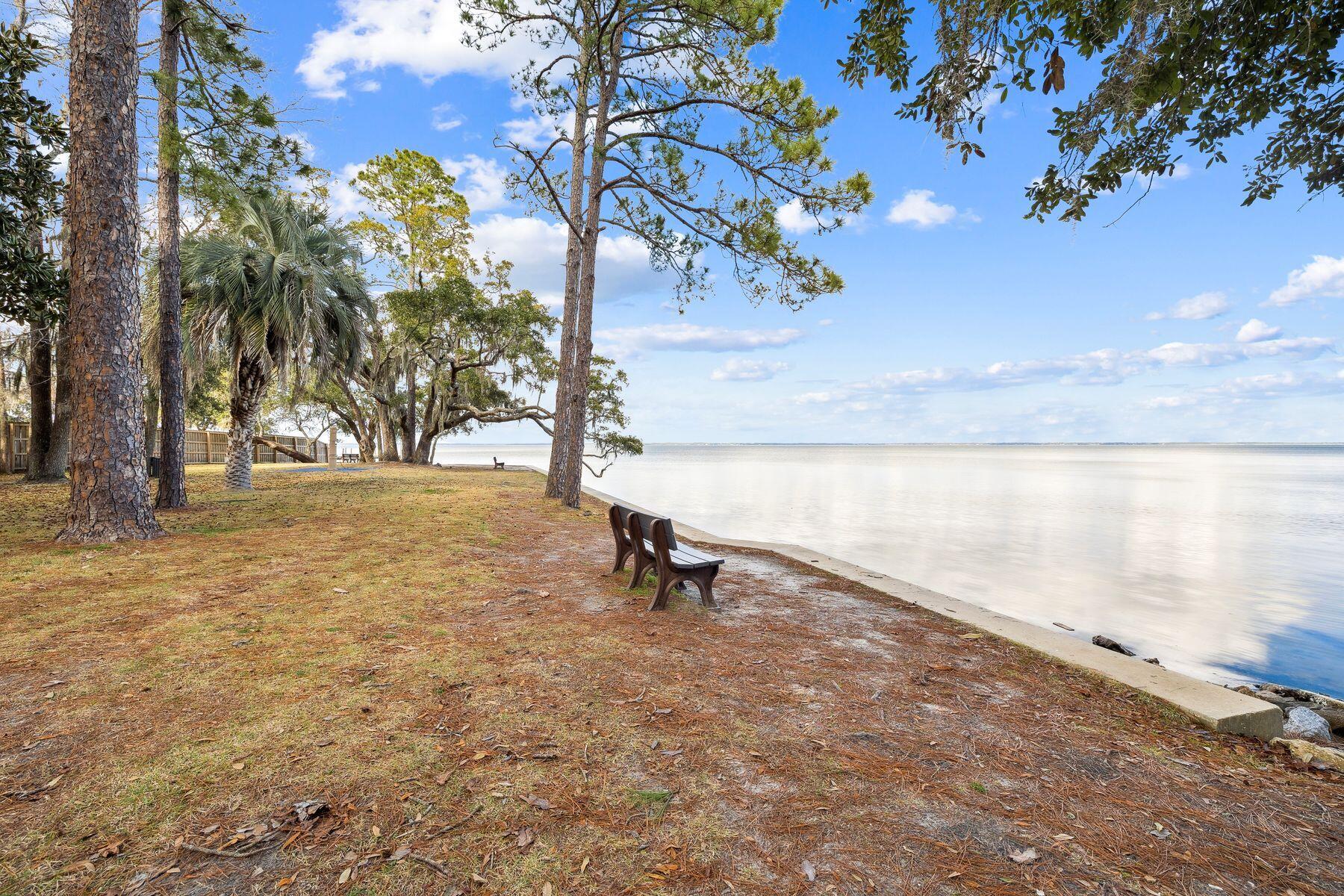 48 Pine Tree Way