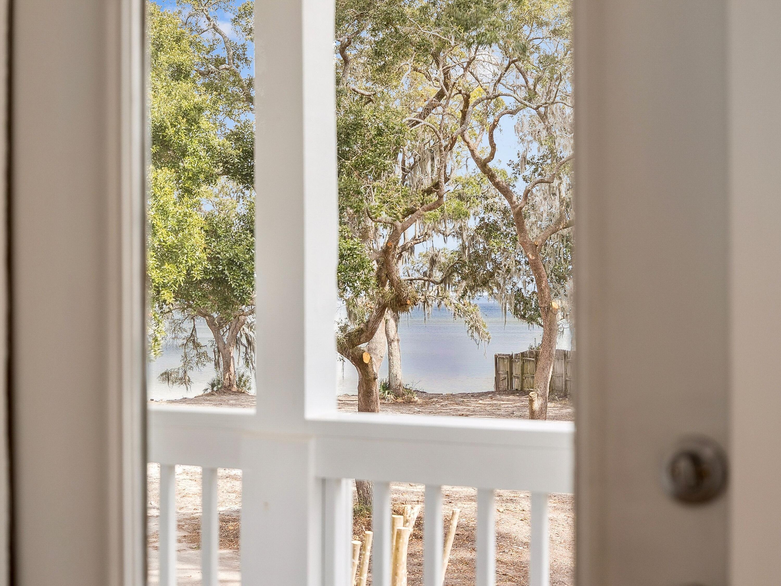 48 Pine Tree Way