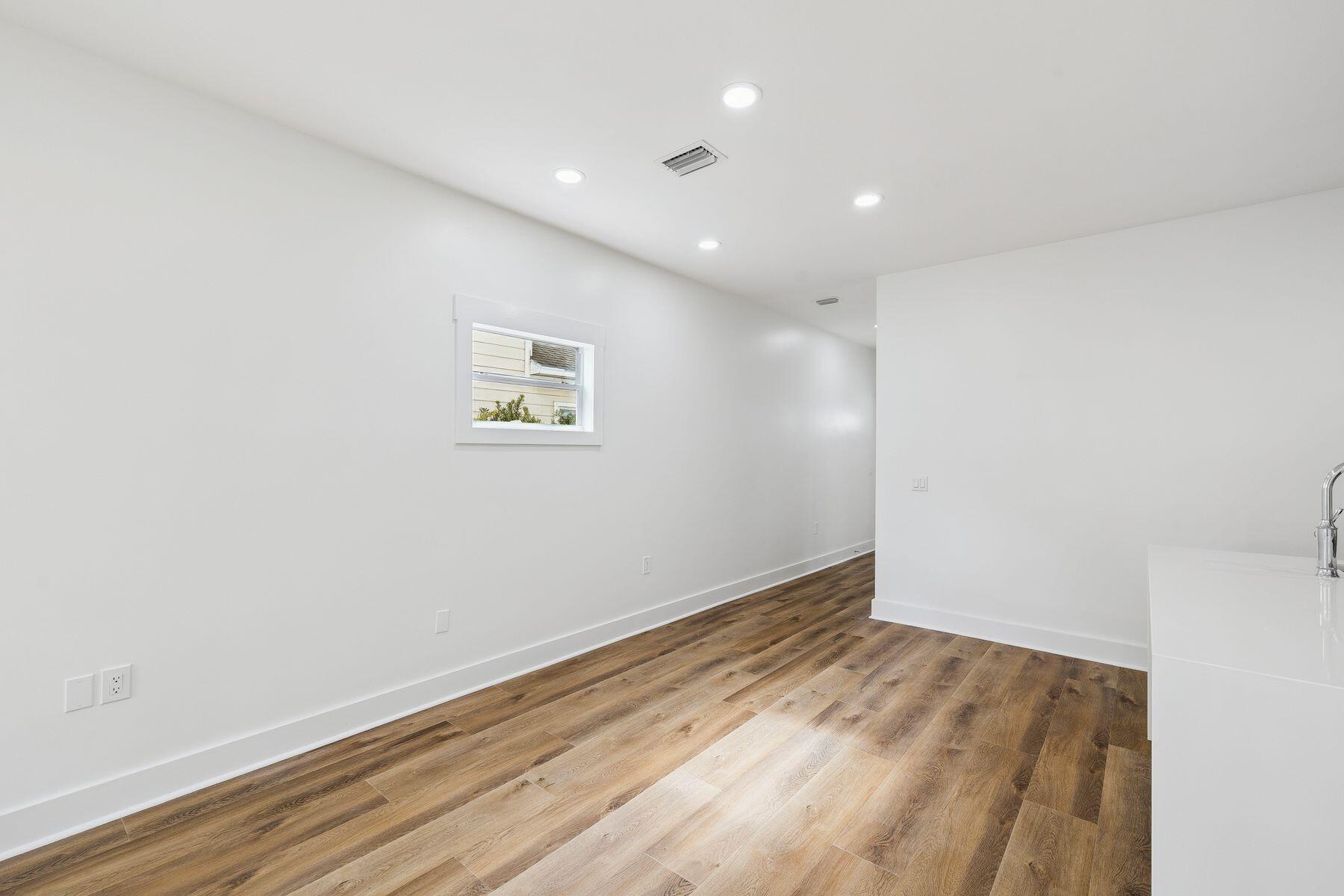 48 Pine Tree Way