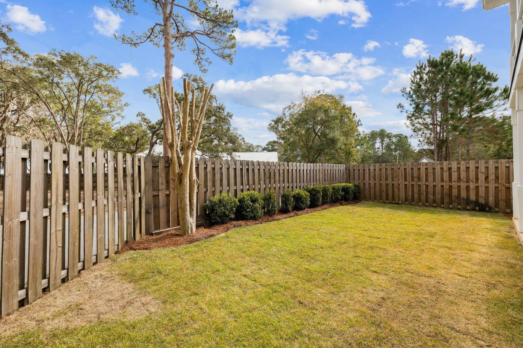 48 Pine Tree Way